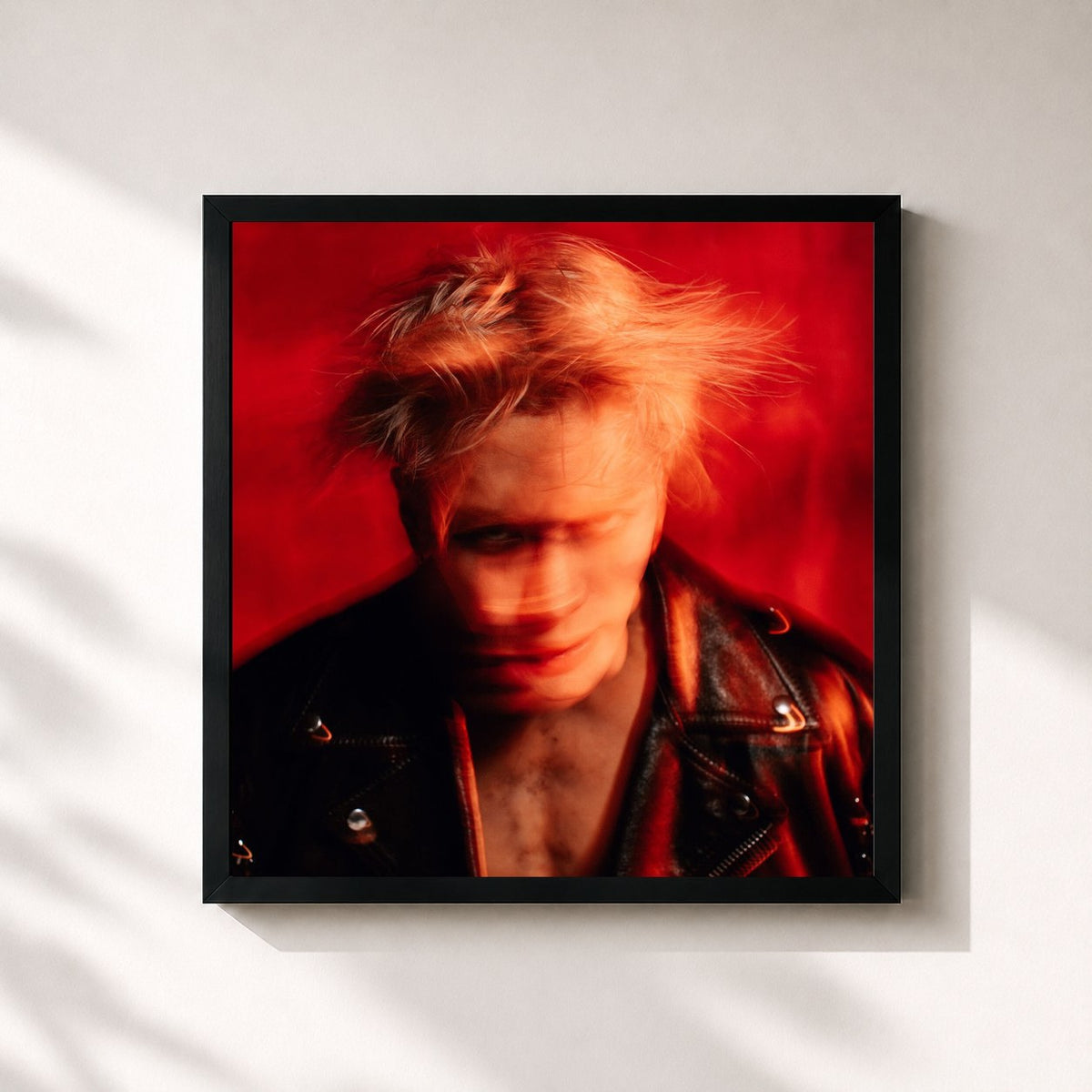 #noir Tableau carré de l'album MAGIC MAN de Jackson Wang, cadre noir 32x32 cm