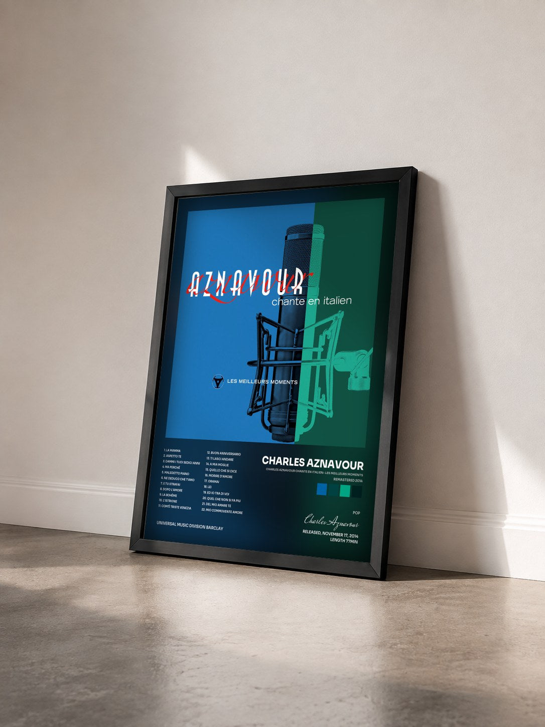 #noir Tableau de l'album Charles Aznavour chante en italien- Les meilleurs moments (Remastered 2014) de Charles Aznavour vu de trois quarts, cadre noir