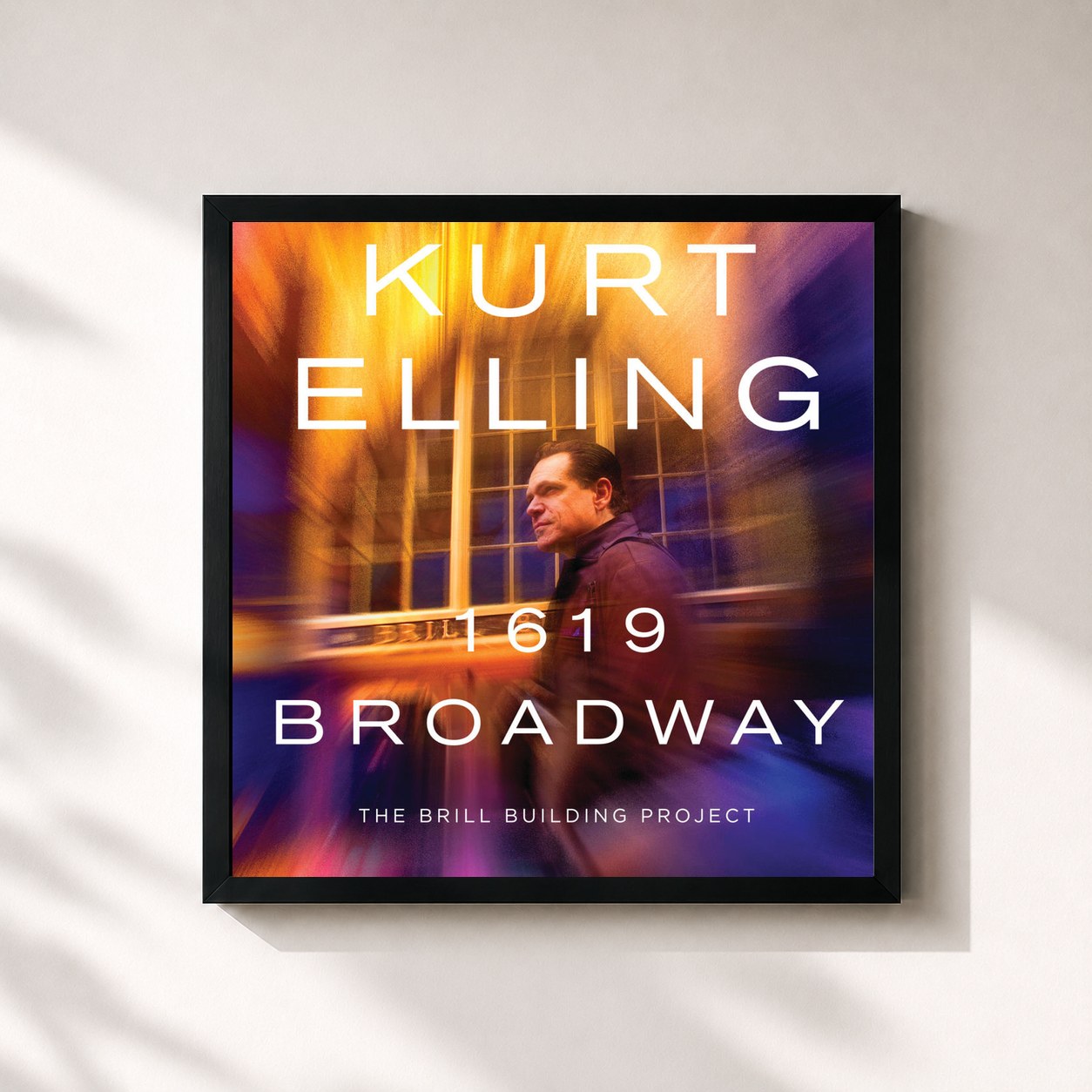 #noir Tableau carré de l'album 1619 Broadway ‒ The Brill Building Project de Kurt Elling, cadre noir 32x32 cm