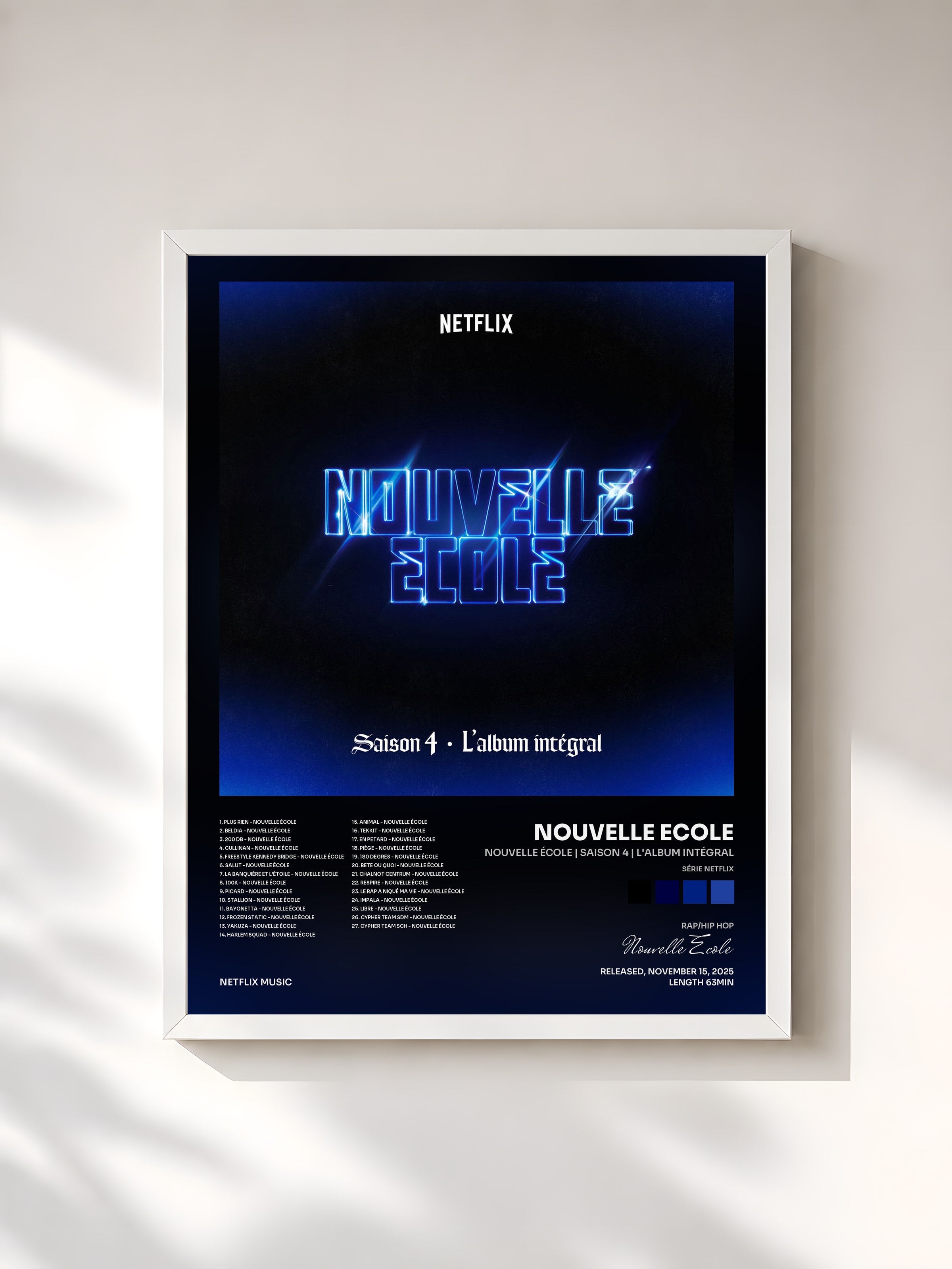 #blanc Tableau de l'album Nouvelle École | Saison 4 | L'album Intégral (Série Netflix) de Nouvelle Ecole, cadre blanc, imprimé et encadré en France