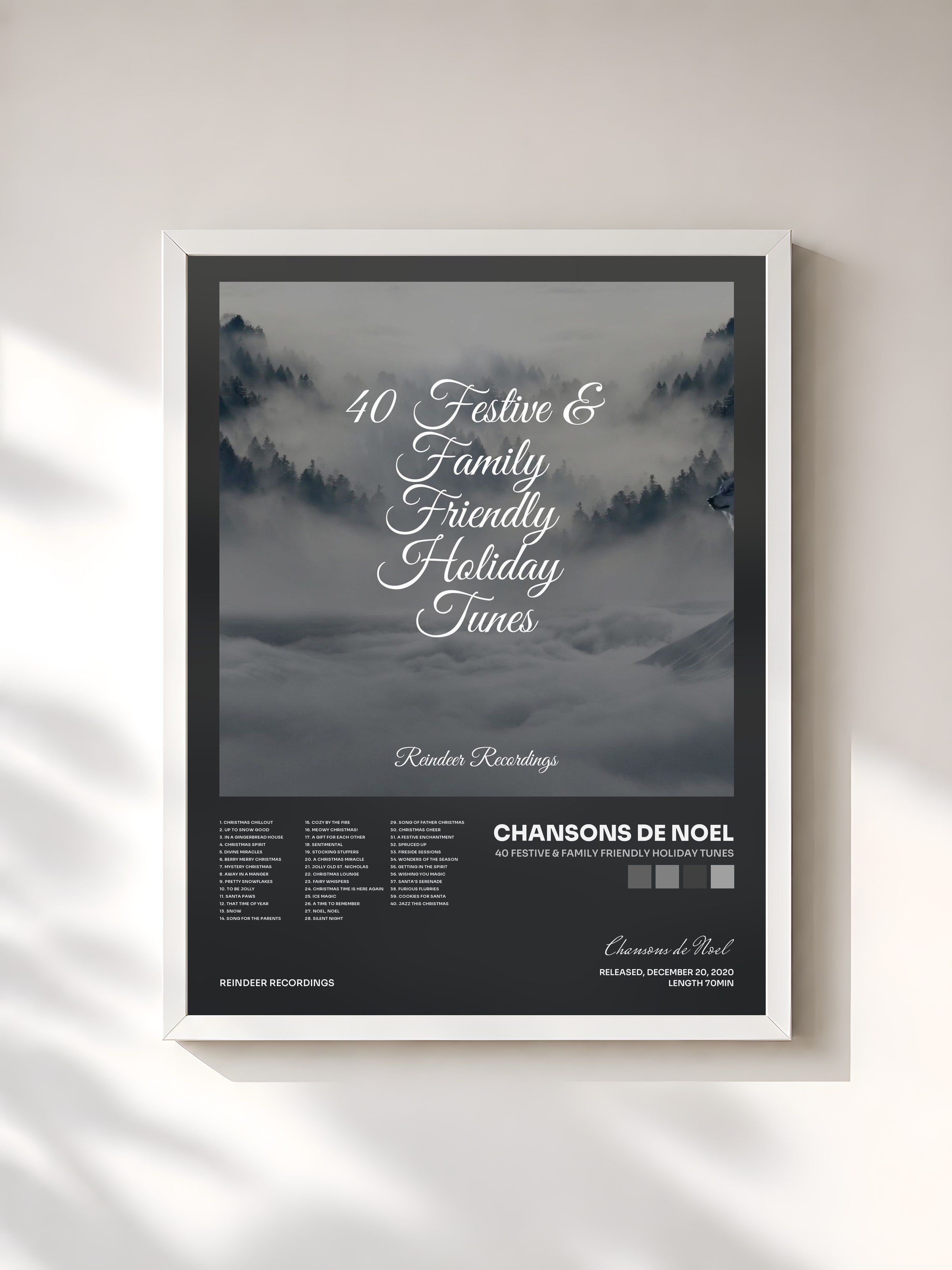 #blanc Tableau de l'album 40 Festive & Family Friendly Holiday Tunes de Chansons de Noel, cadre blanc, imprimé et encadré en France