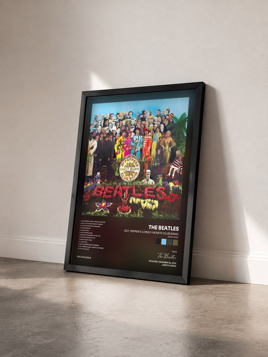 #noir Tableau de l'album Sgt. Pepper's Lonely Hearts Club Band (Remastered) de The Beatles vu de trois quarts, cadre noir