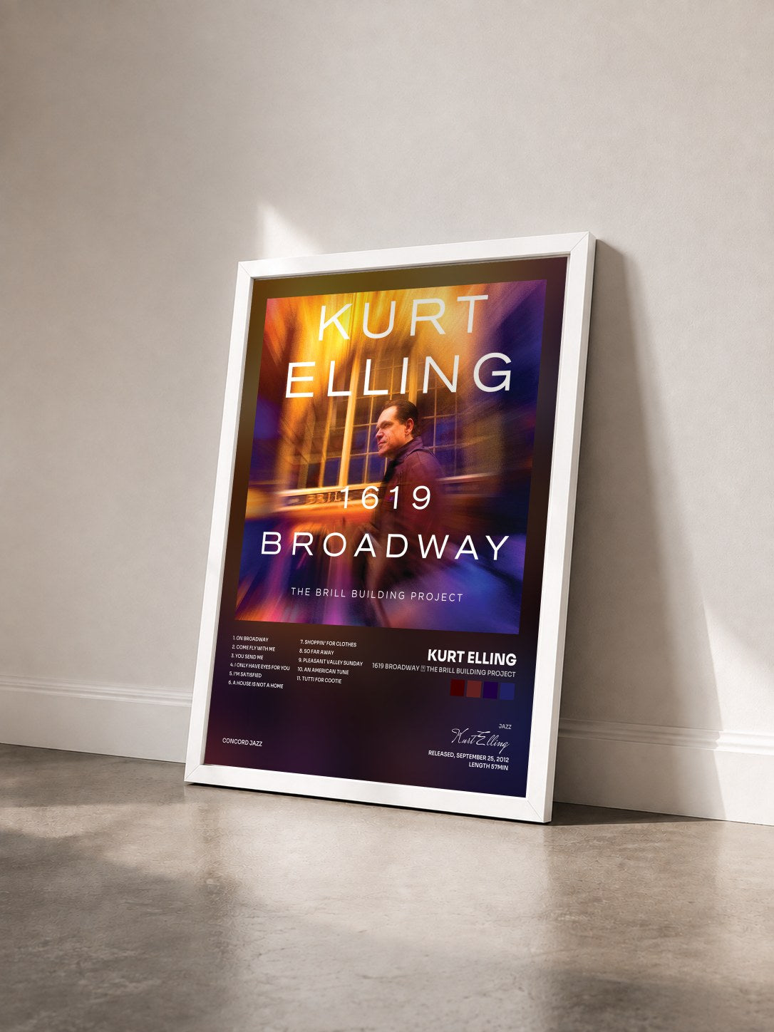 #blanc Tableau de l'album 1619 Broadway ‒ The Brill Building Project de Kurt Elling vu de trois quarts, cadre blanc