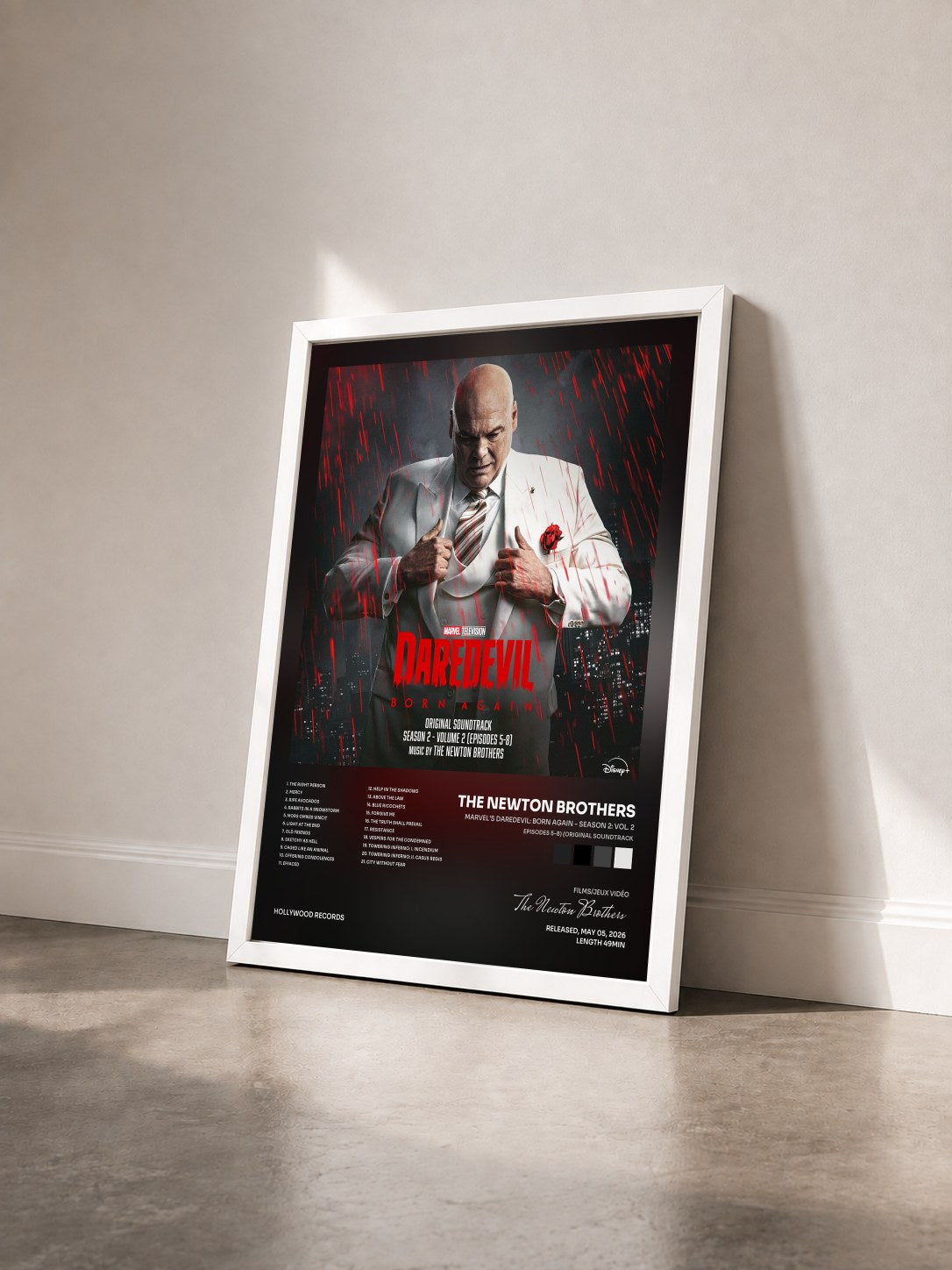 #blanc Tableau de l'album Marvel's Daredevil: Born Again - Season 2: Vol. 2 (Episodes 5-8) (Original Soundtrack) de The Newton Brothers vu de trois quarts, cadre blanc