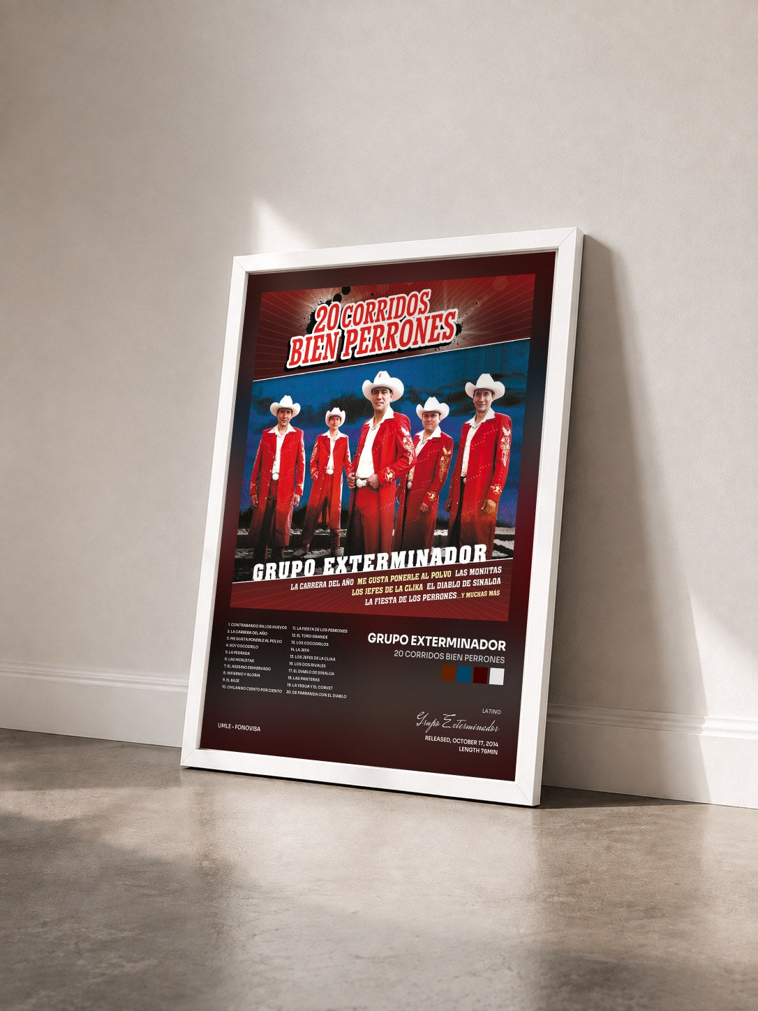#blanc Tableau de l'album 20 Corridos Bien Perrones de Grupo Exterminador vu de trois quarts, cadre blanc