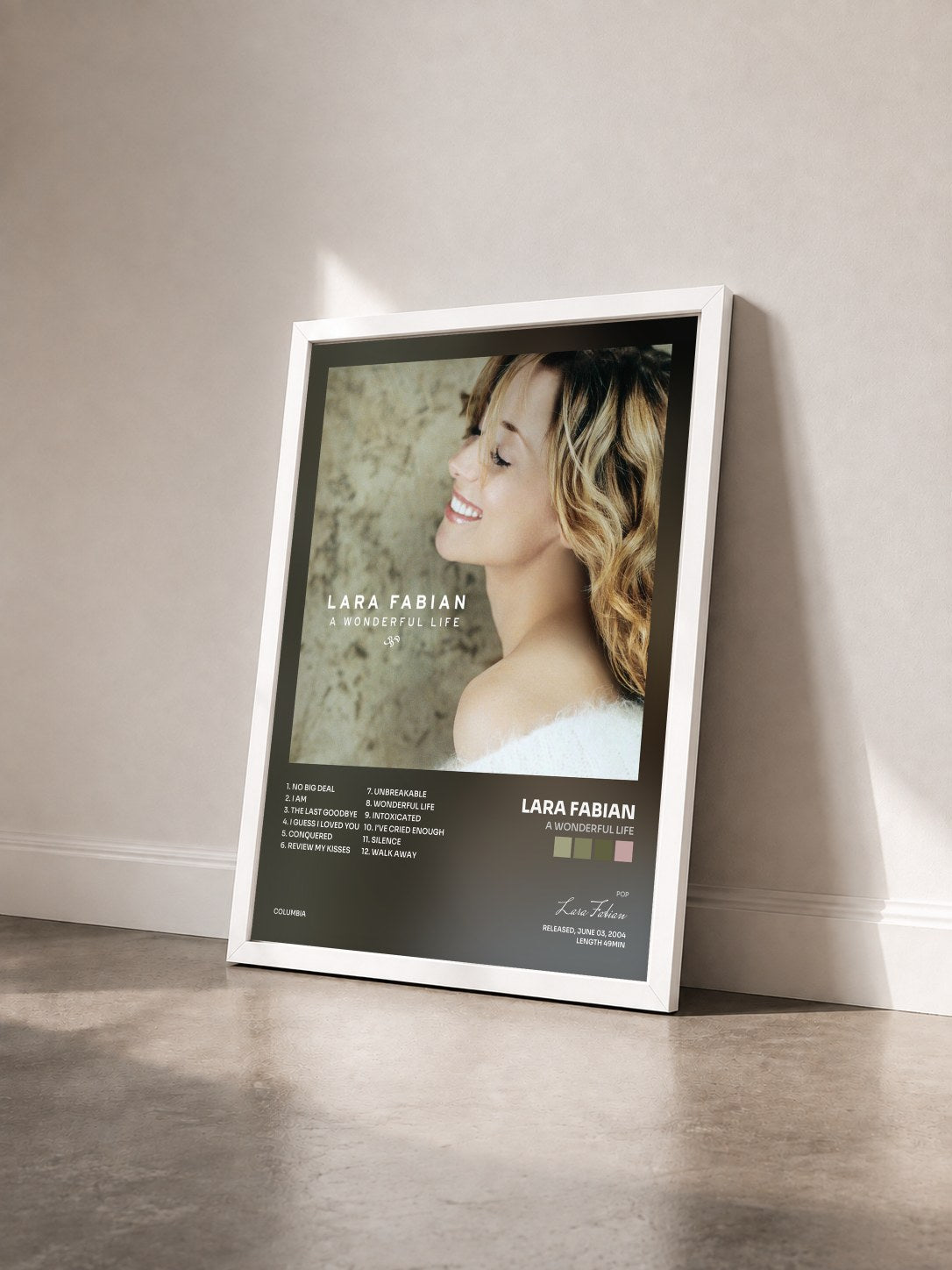#blanc A Wonderful Life di Lara Fabian in stampa incorniciata vista di tre quarti, cornice bianca