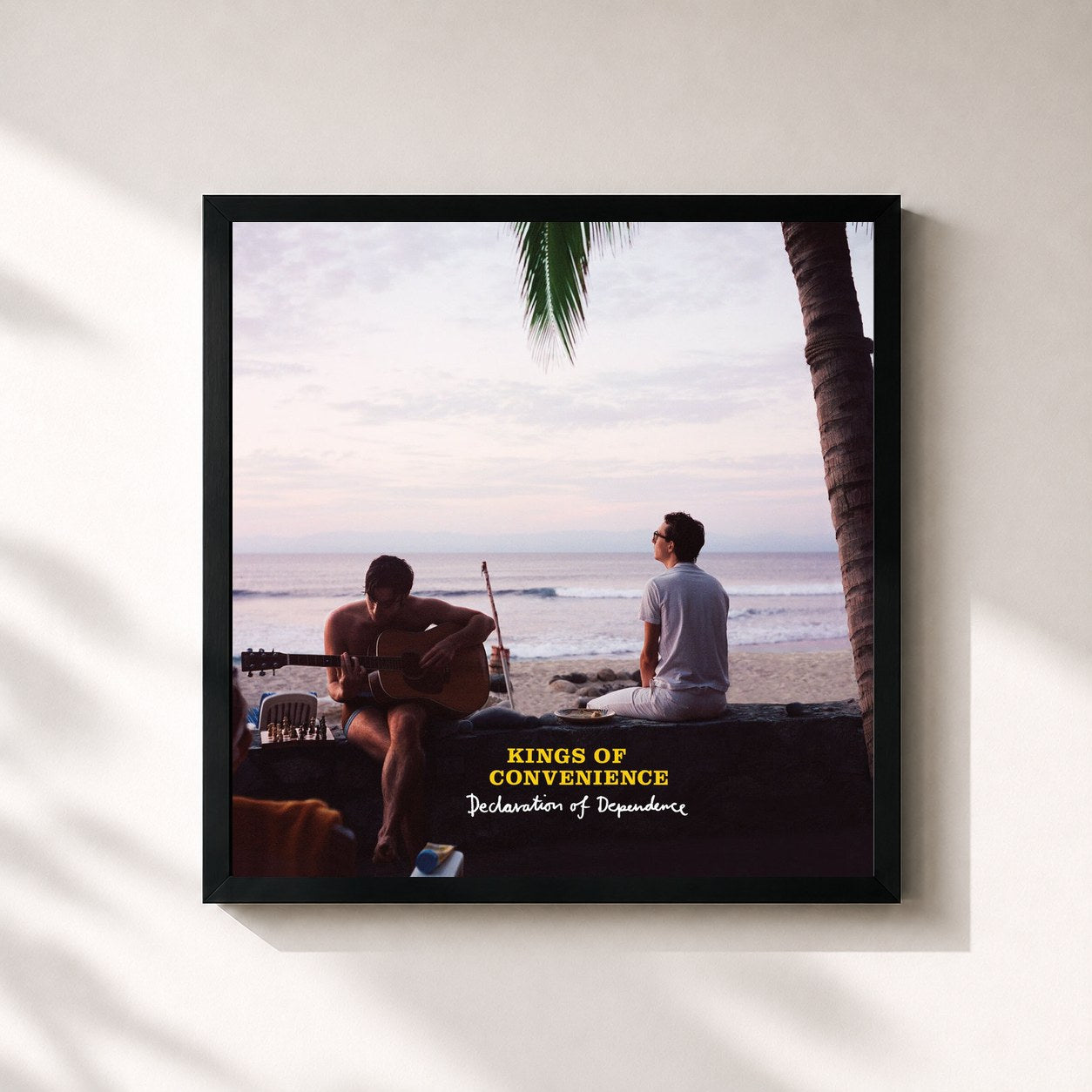 #noir Tableau carré de l'album Declaration Of Dependence de Kings of Convenience, cadre noir 32x32 cm
