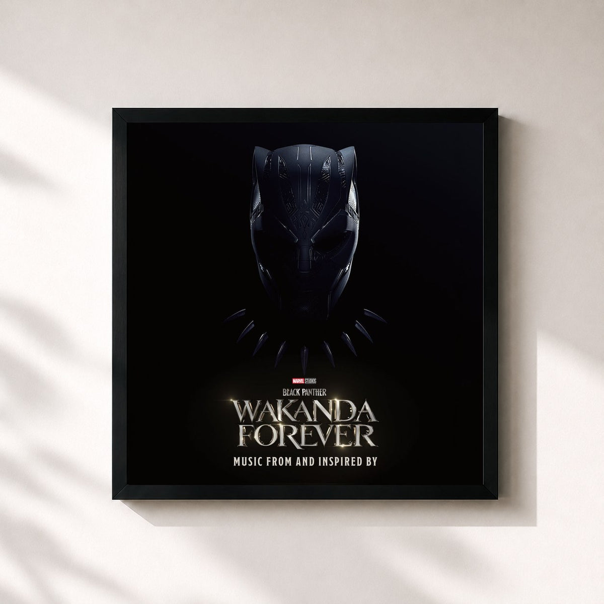#noir Tableau carré de l'album Black Panther: Wakanda Forever - Music From and Inspired By de Rihanna, cadre noir 32x32 cm