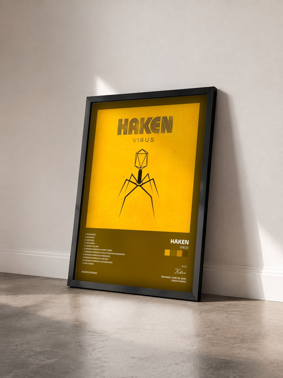 #noir Tableau de l'album Virus de Haken vu de trois quarts, cadre noir