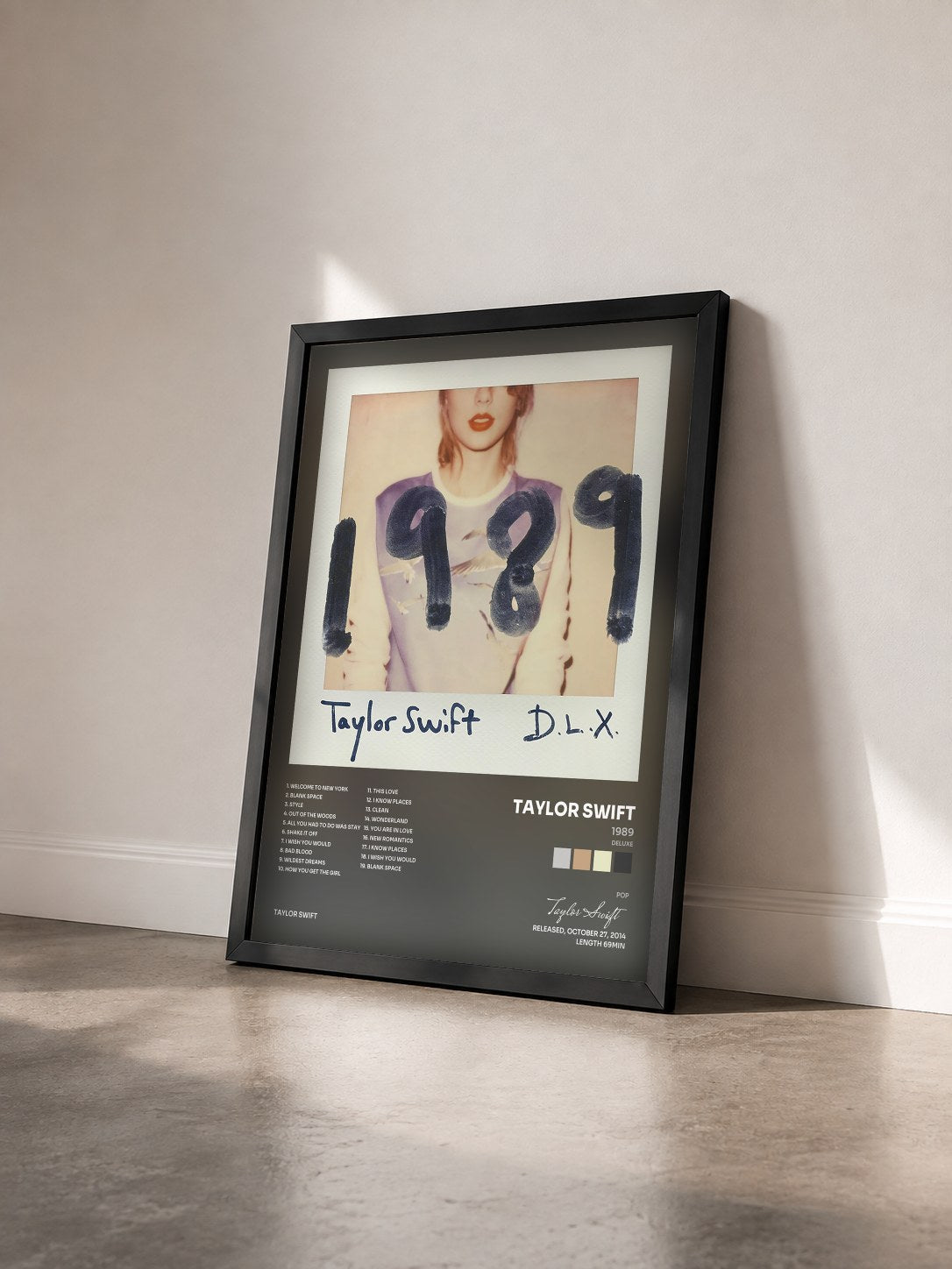 #noir Tableau de l'album 1989 (Deluxe) de Taylor Swift vu de trois quarts, cadre noir