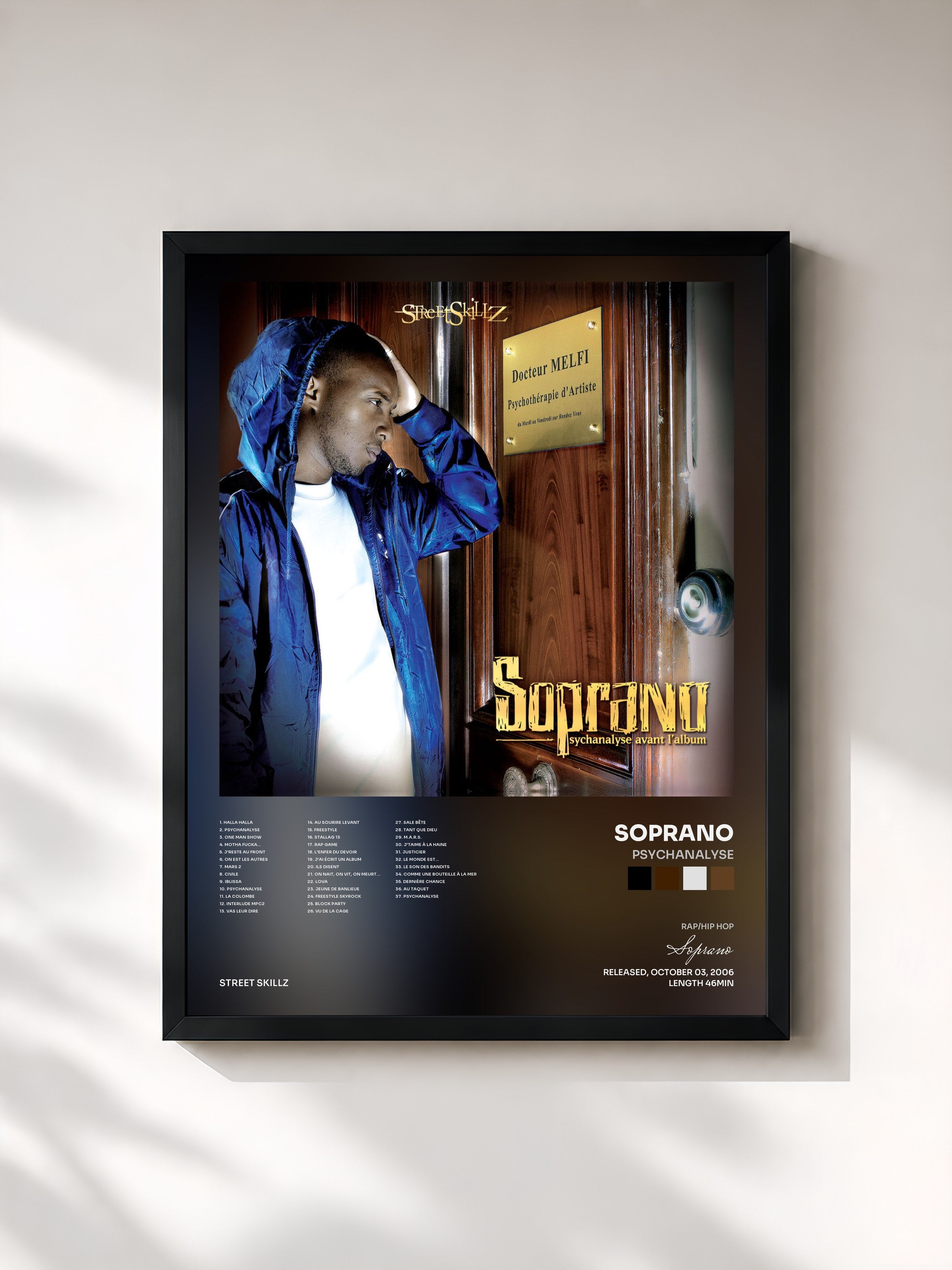 #noir Psychanalyse by Soprano as a framed art print, black frame, printed and framed in France