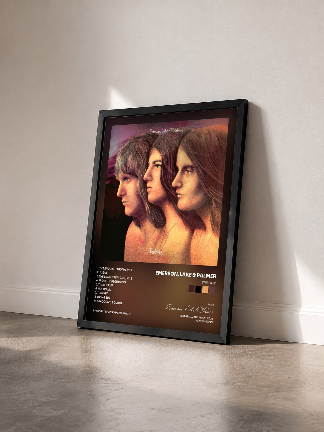 #noir Tableau de l'album Trilogy de Emerson, Lake & Palmer vu de trois quarts, cadre noir