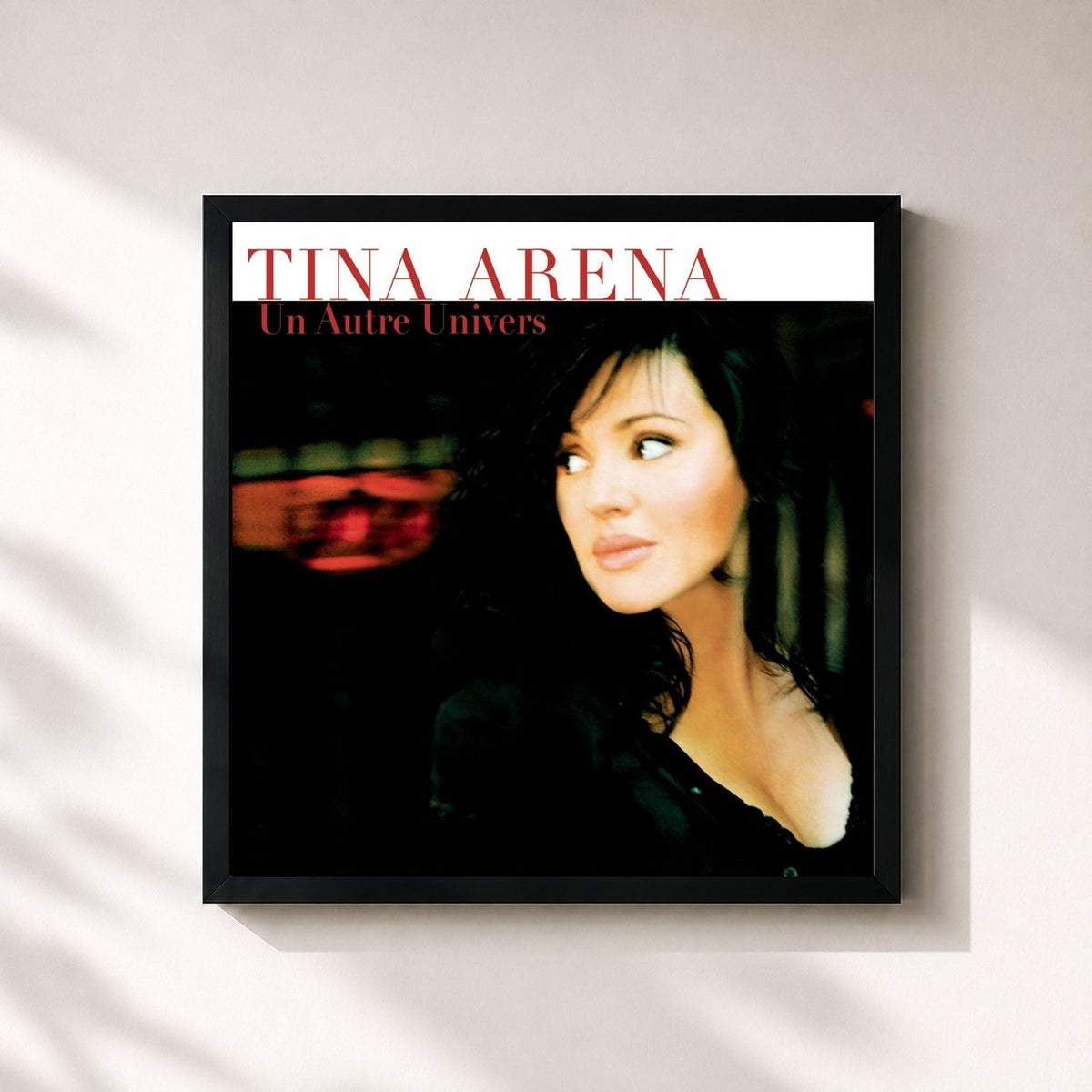 #noir Un Autre Univers de Tina Arena en lámina cuadrada enmarcada, marco negro de 32x32 cm