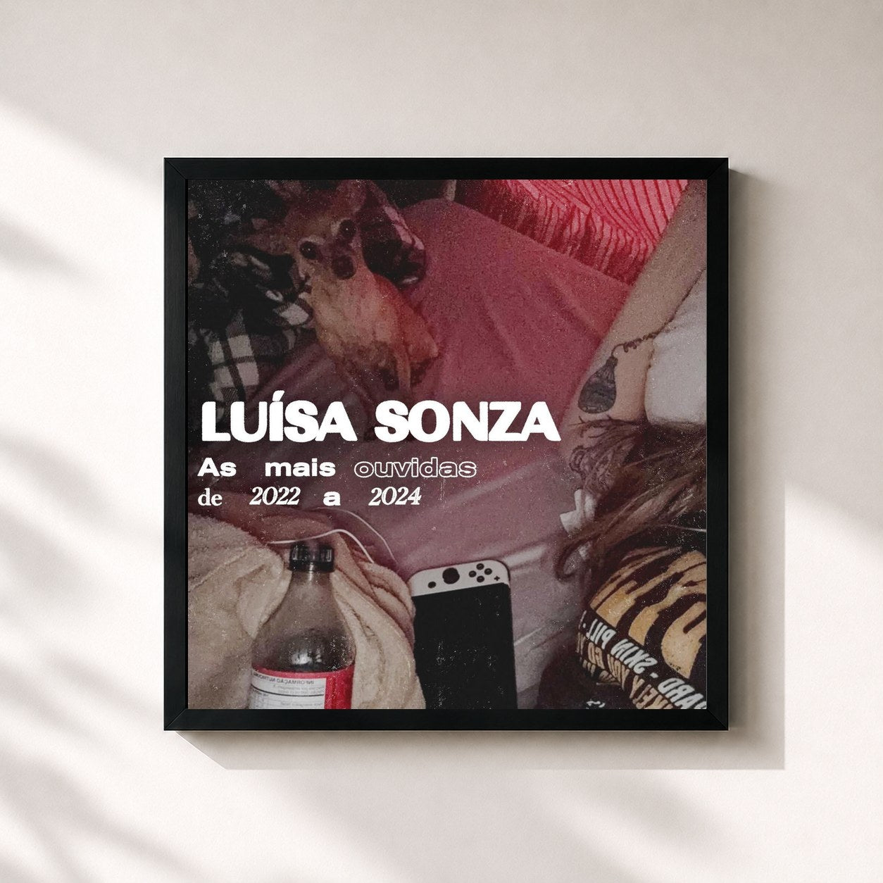 #noir Tableau carré de l'album Luísa Sonza - As Mais Ouvidas de 2022 a 2024 de Luísa Sonza, cadre noir 32x32 cm