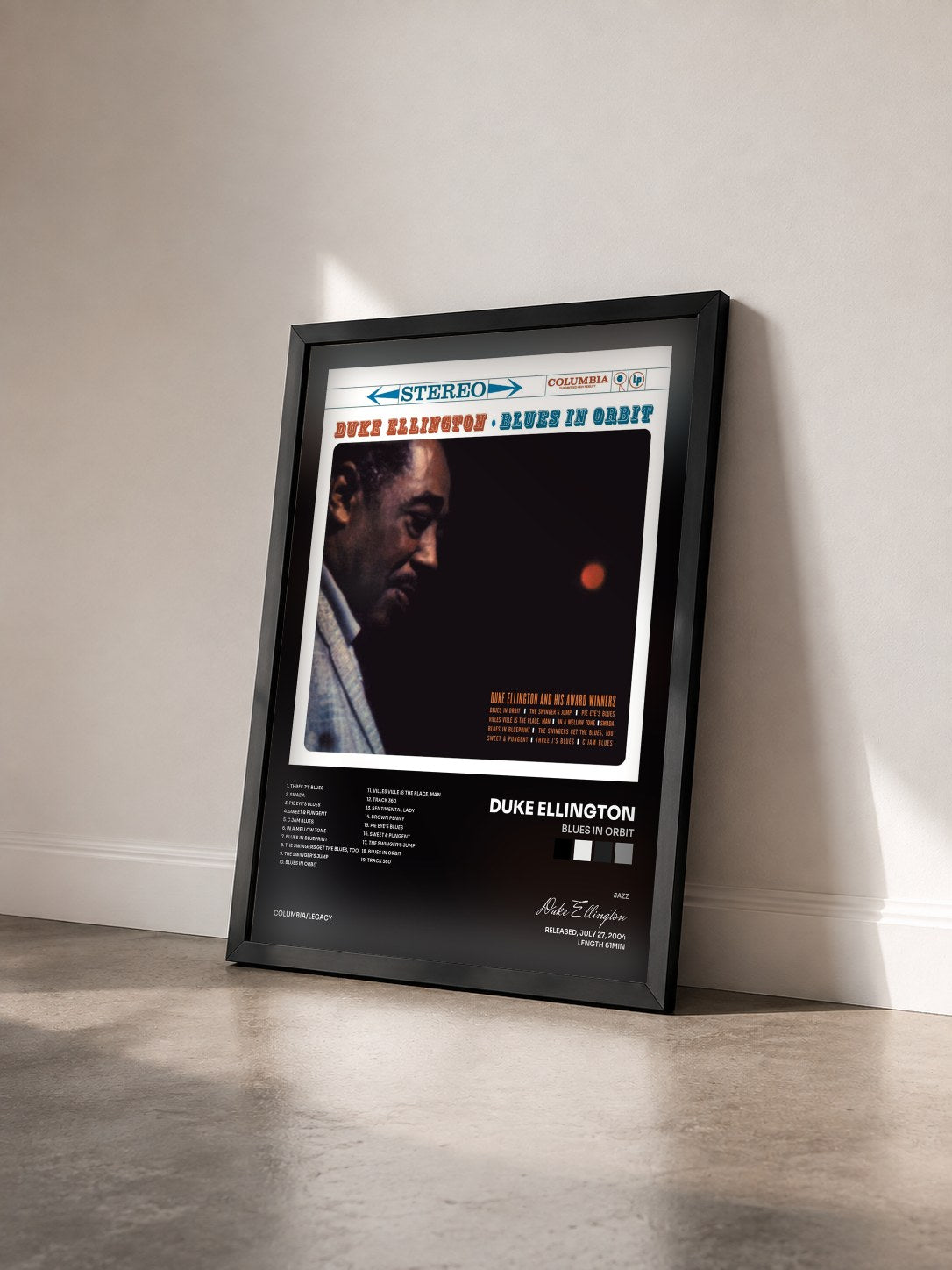 #noir Tableau de l'album Blues In Orbit de Duke Ellington vu de trois quarts, cadre noir