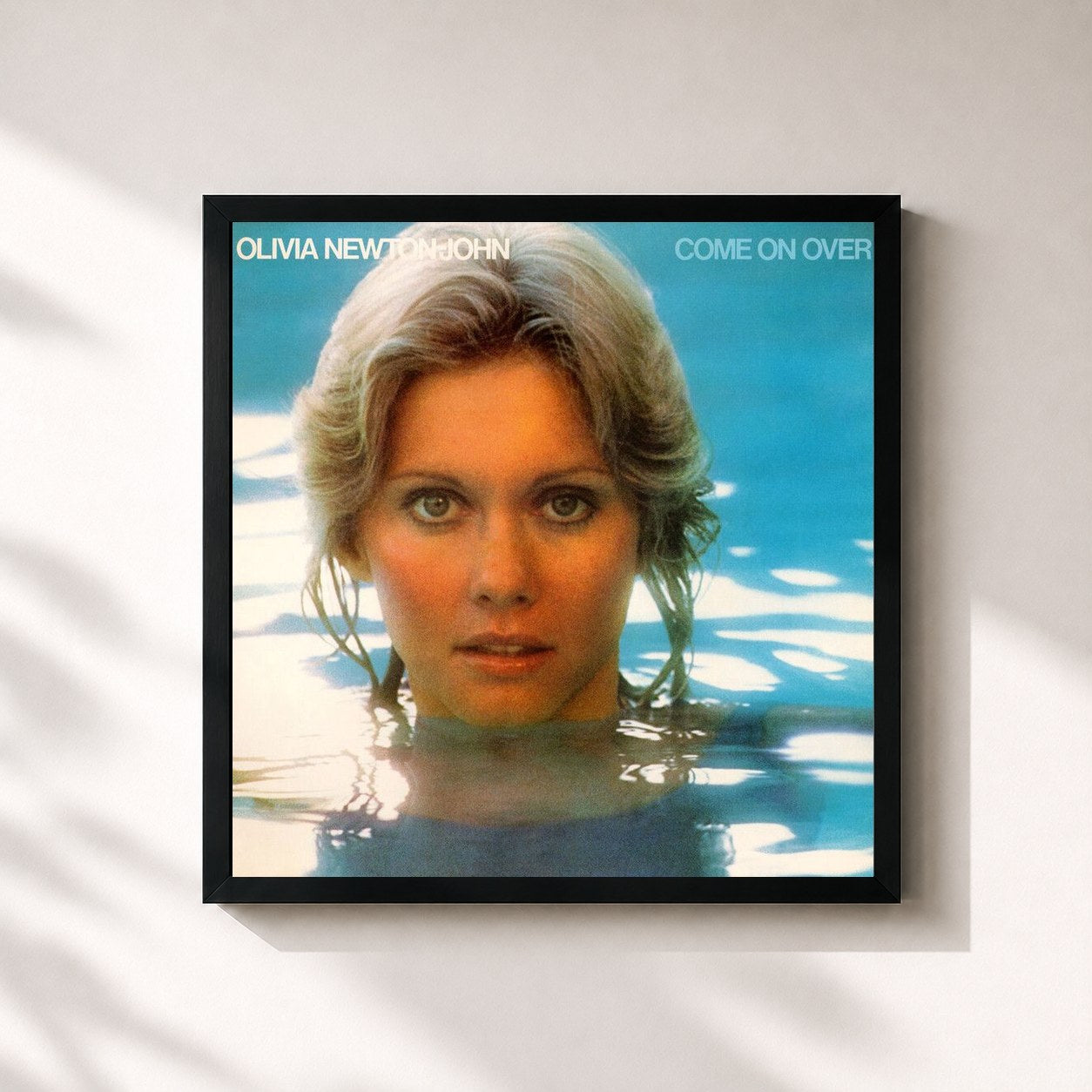 #noir Tableau carré de l'album Come On Over de Olivia Newton-John, cadre noir 32x32 cm