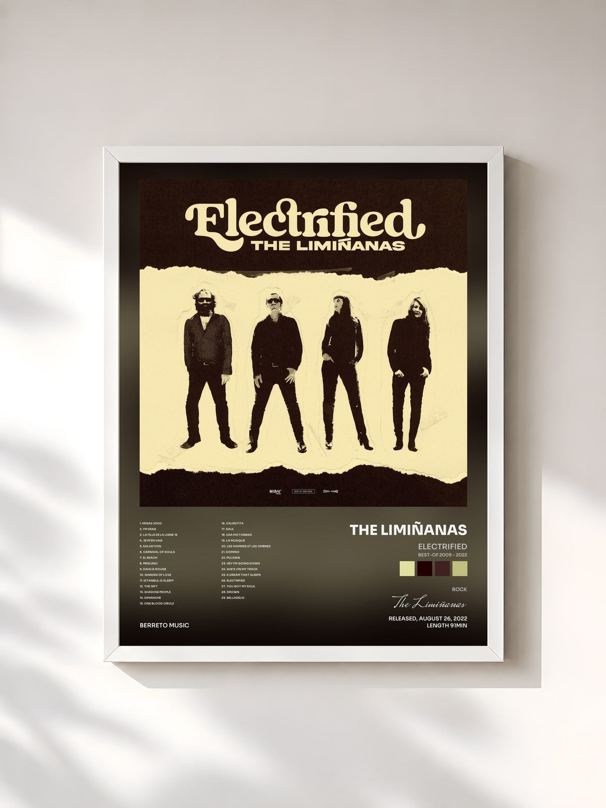 #blanc Electrified (Best-of 2009 - 2022) von The Limiñanas als gerahmter Kunstdruck, weißer Rahmen, gedruckt und gerahmt in Frankreich