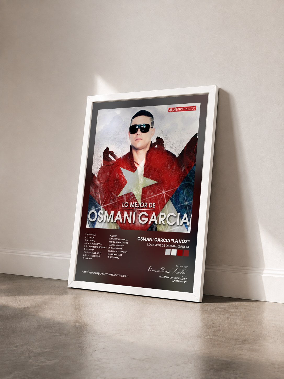 #blanc Tableau de l'album Lo Mejor De Osmani Garcia de Osmani Garcia "La Voz" vu de trois quarts, cadre blanc