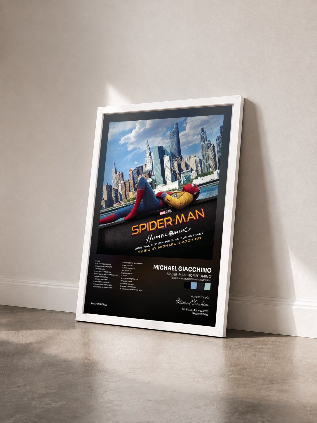 #blanc Tableau de l'album Spider-Man: Homecoming (Original Motion Picture Soundtrack) de Michael Giacchino vu de trois quarts, cadre blanc