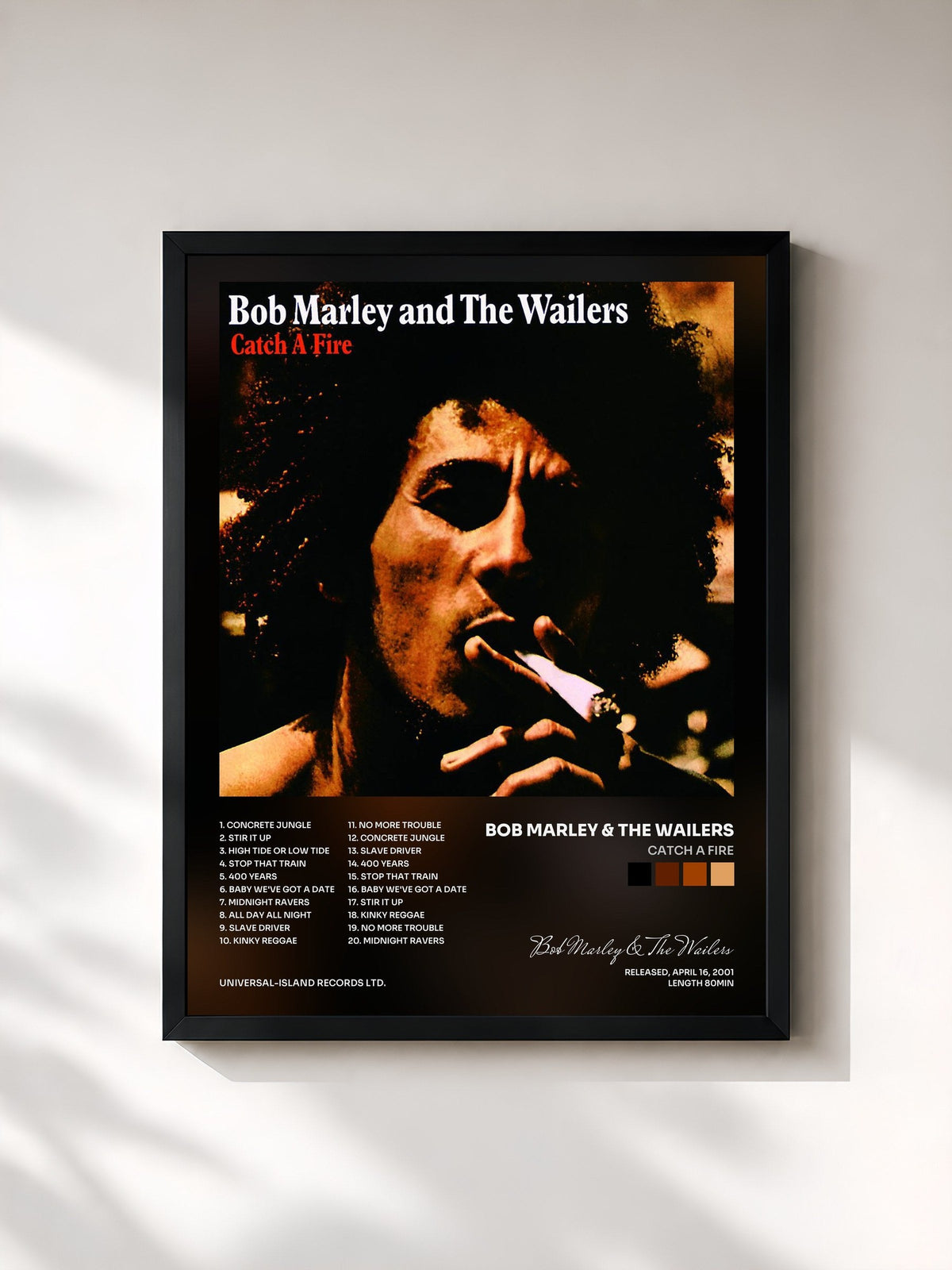 #noir Tableau de l'album Catch A Fire de Bob Marley & The Wailers, cadre noir, imprimé et encadré en France