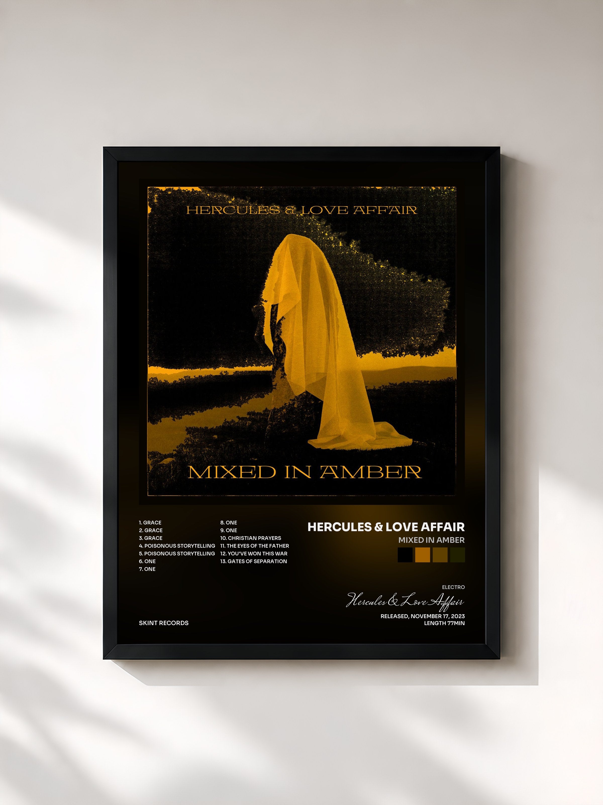 #noir Tableau de l'album Mixed In Amber de Hercules & Love Affair, cadre noir, imprimé et encadré en France
