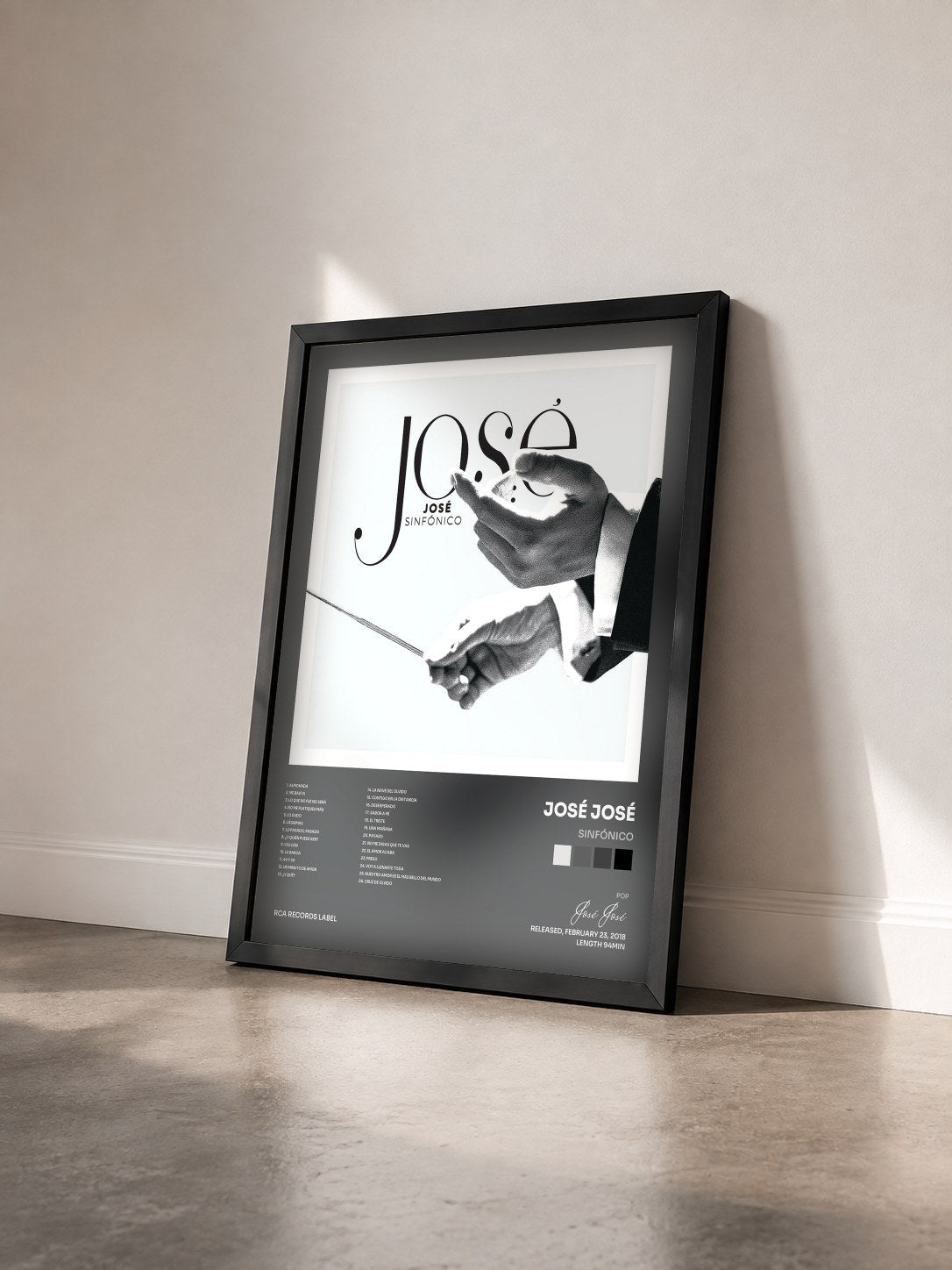 #noir Tableau de l'album Sinfónico de José José vu de trois quarts, cadre noir