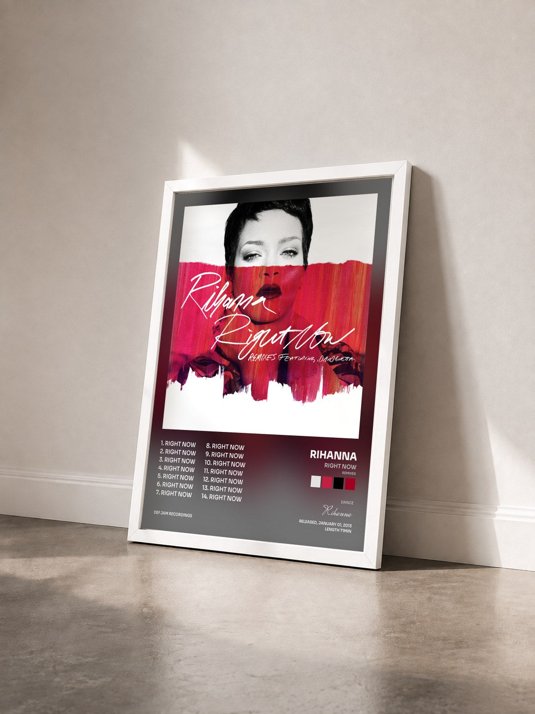#blanc Tableau de l'album Right Now (Remixes) de Rihanna vu de trois quarts, cadre blanc