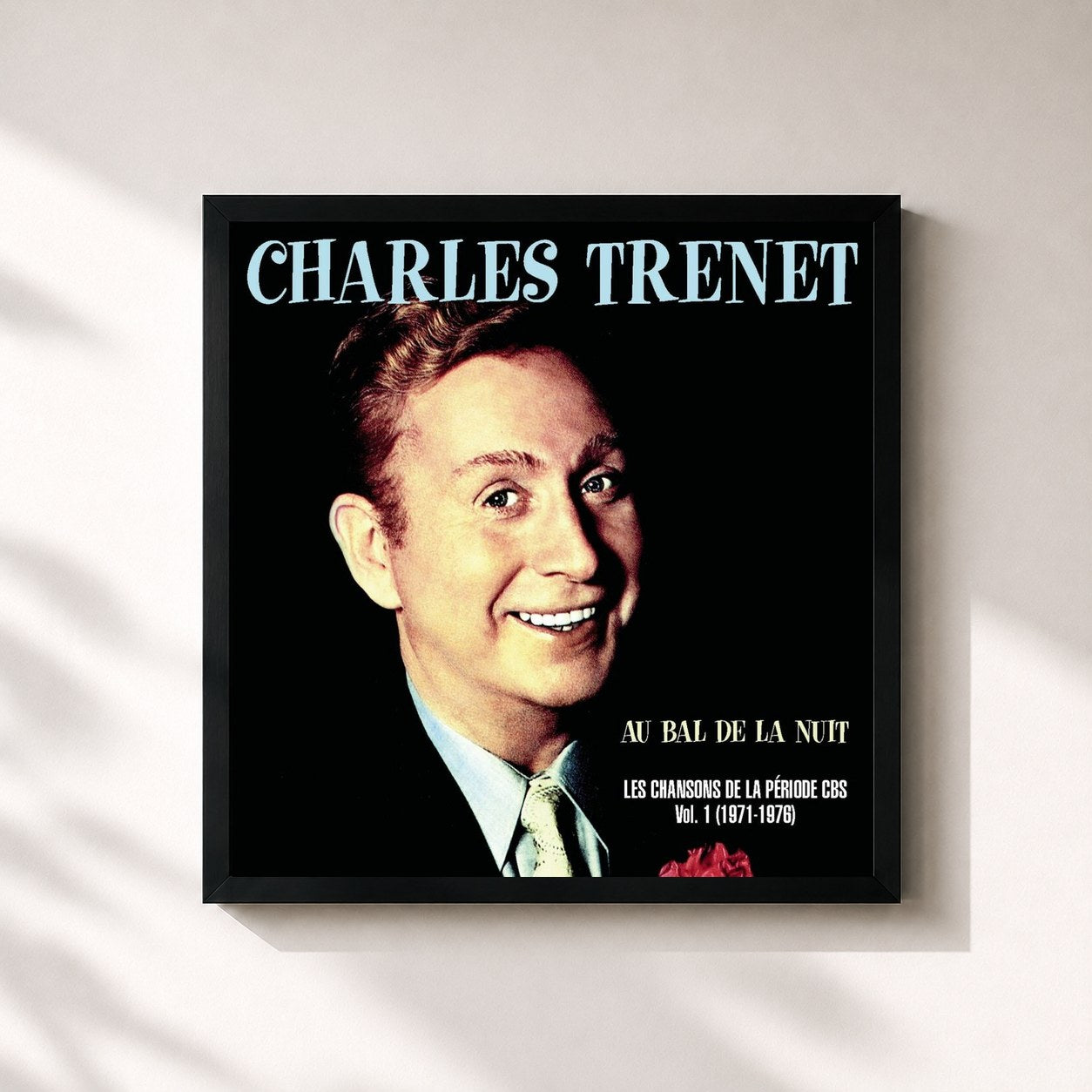 #noir Tableau carré de l'album Au bal de la nuit - Les chansons de la période CBS 1971 - 1976, Vol. 1 de Charles Trenet, cadre noir 32x32 cm