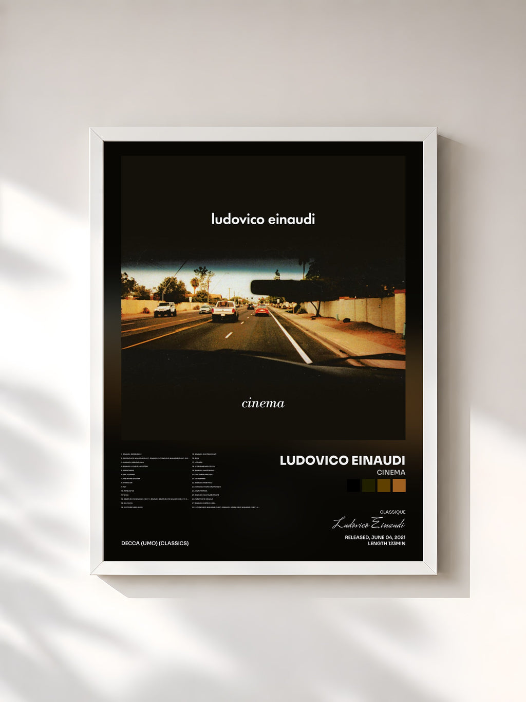 #blanc Tableau de l'album Cinema de Ludovico Einaudi, cadre blanc, imprimé et encadré en France
