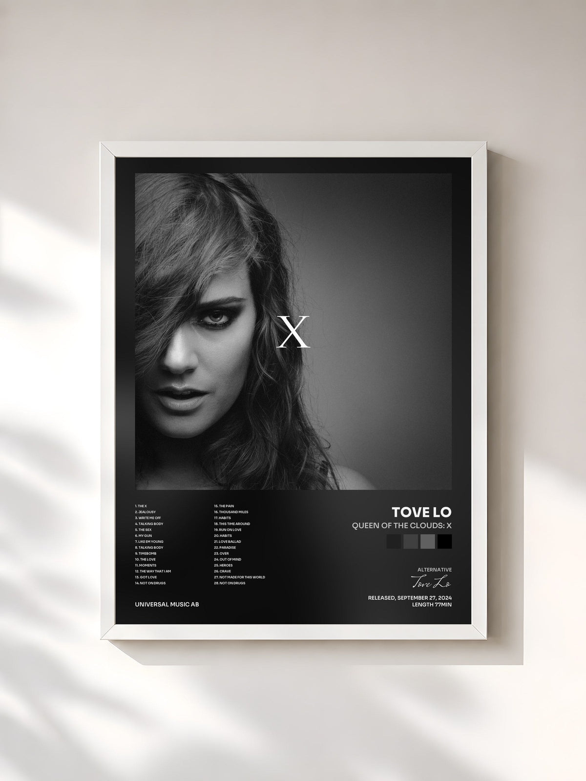#blanc Tableau de l'album Queen Of The Clouds: X de Tove Lo, cadre blanc, imprimé et encadré en France