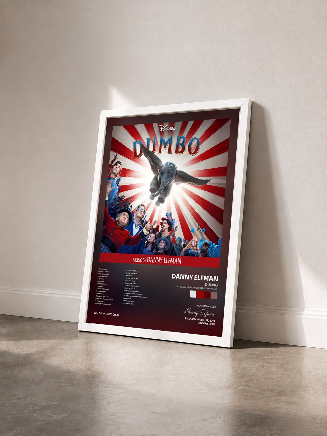 #blanc Tableau de l'album Dumbo (Original Motion Picture Soundtrack) de Danny Elfman vu de trois quarts, cadre blanc