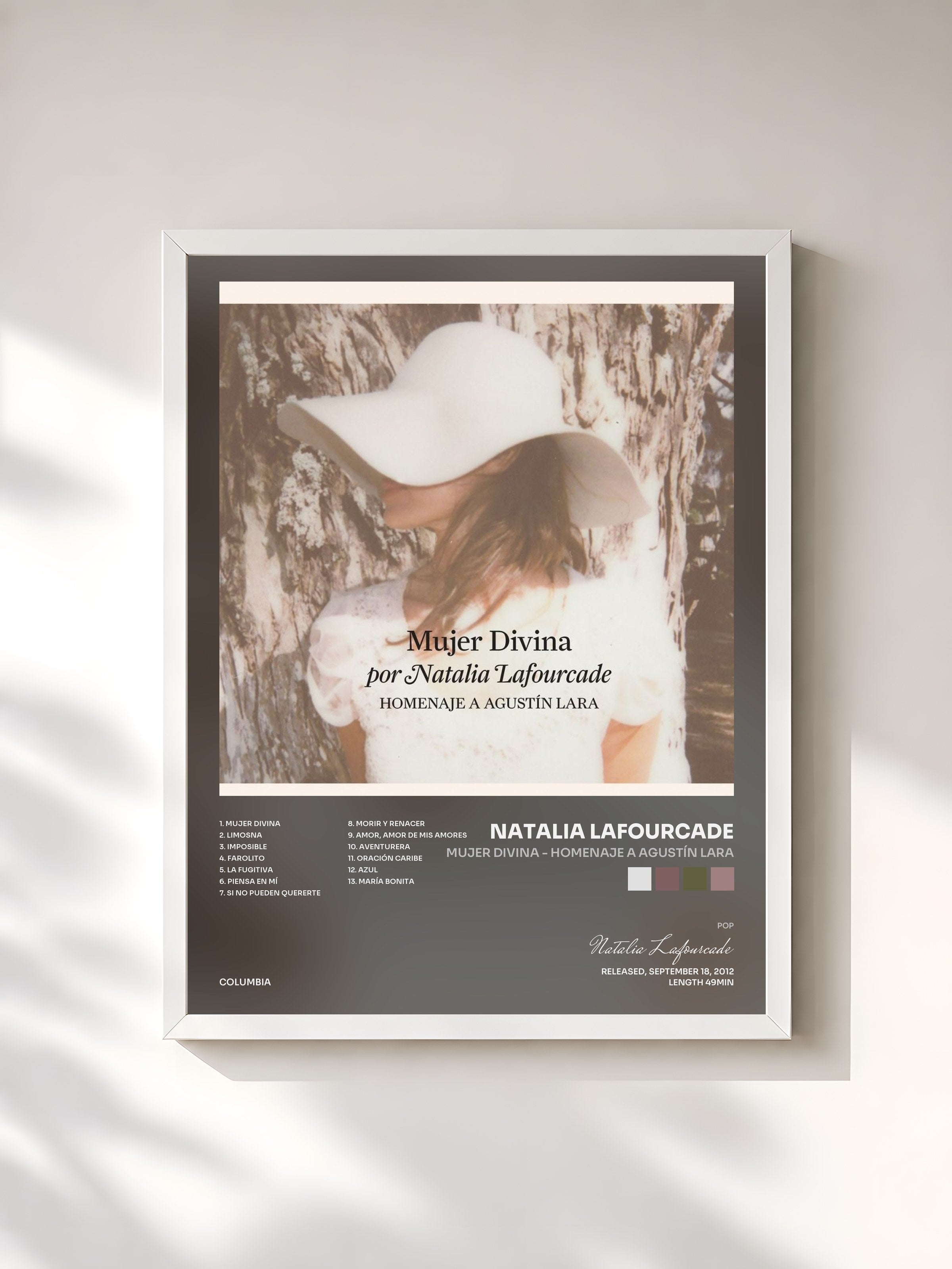 #blanc Tableau de l'album Mujer Divina - Homenaje a Agustín Lara de Natalia Lafourcade, cadre blanc, imprimé et encadré en France