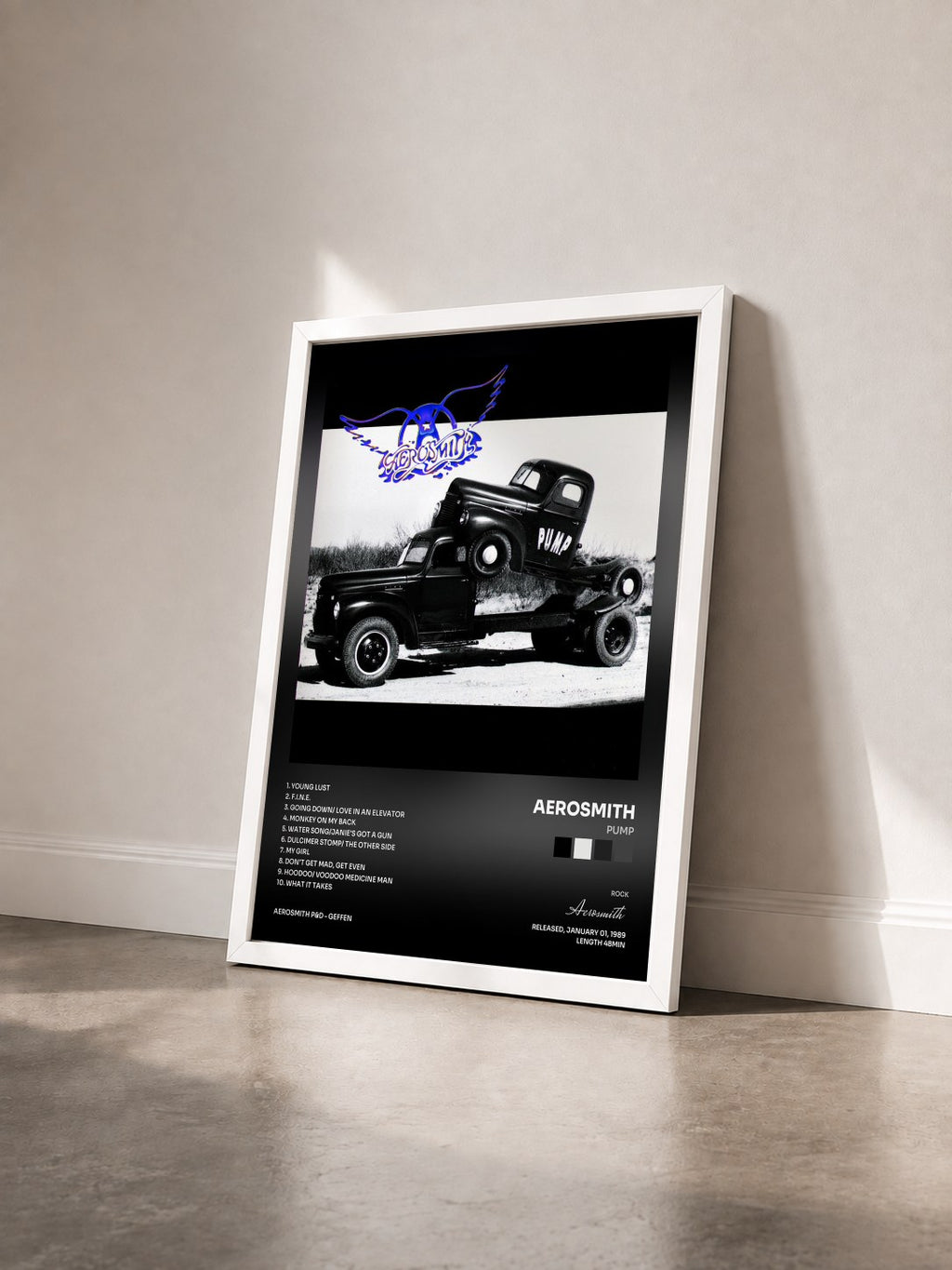 #blanc Tableau de l'album Pump de Aerosmith vu de trois quarts, cadre blanc