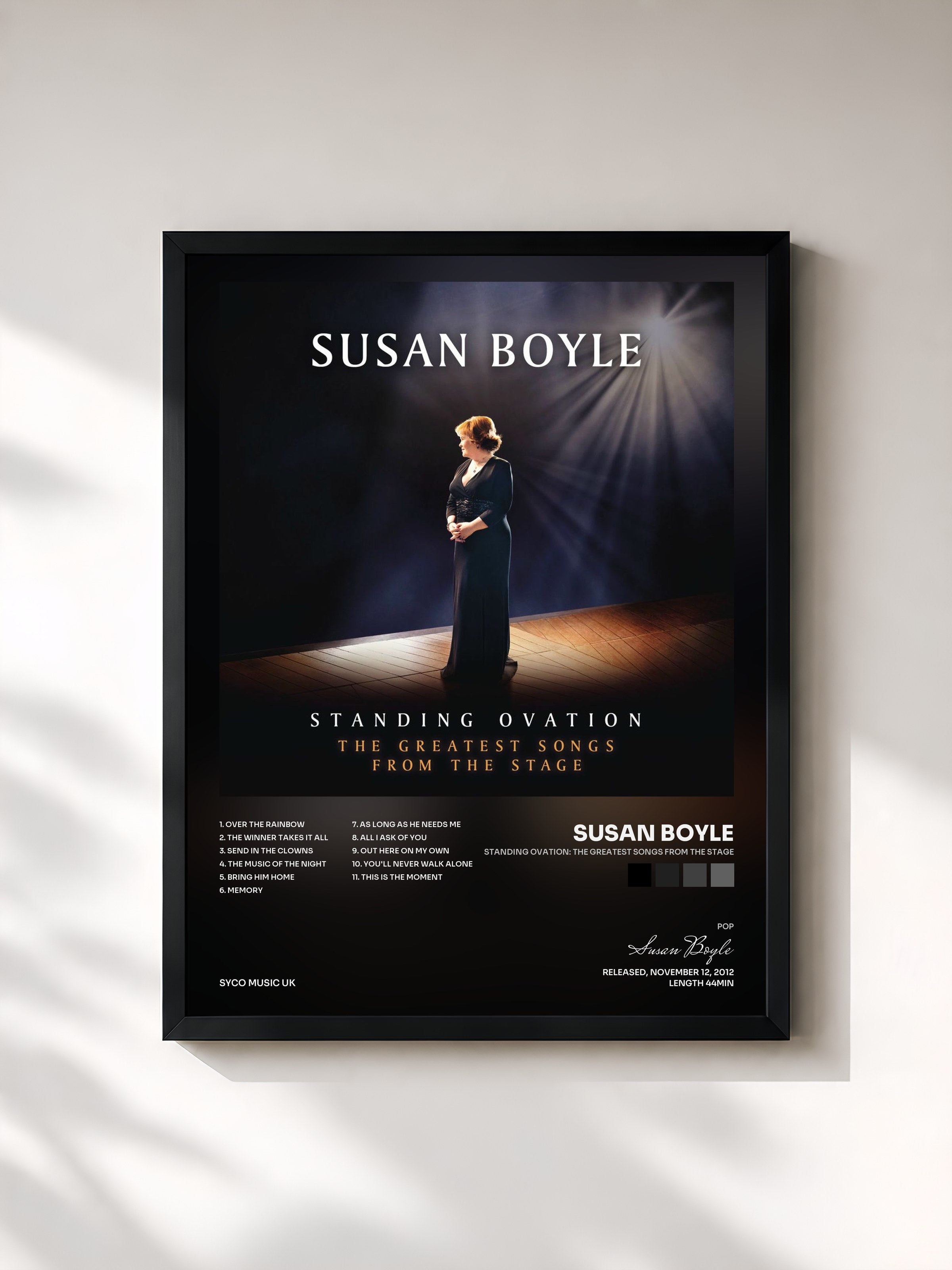 #noir Tableau de l'album Standing Ovation: The Greatest Songs from the Stage de Susan Boyle, cadre noir, imprimé et encadré en France