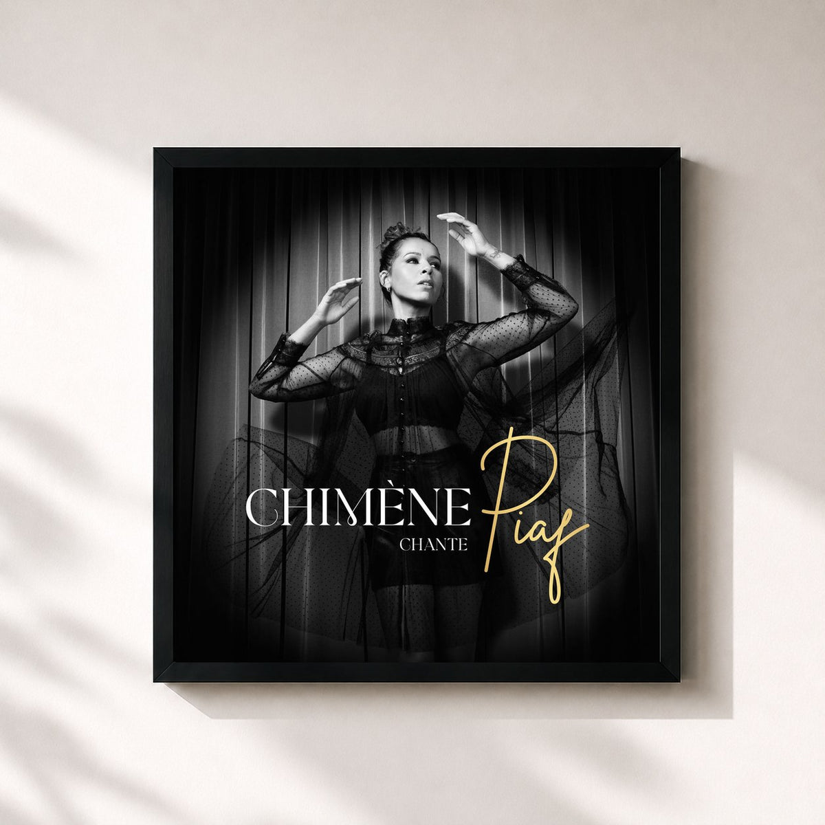 #noir Tableau carré de l'album Chimène chante Piaf de Chimène Badi, cadre noir 32x32 cm