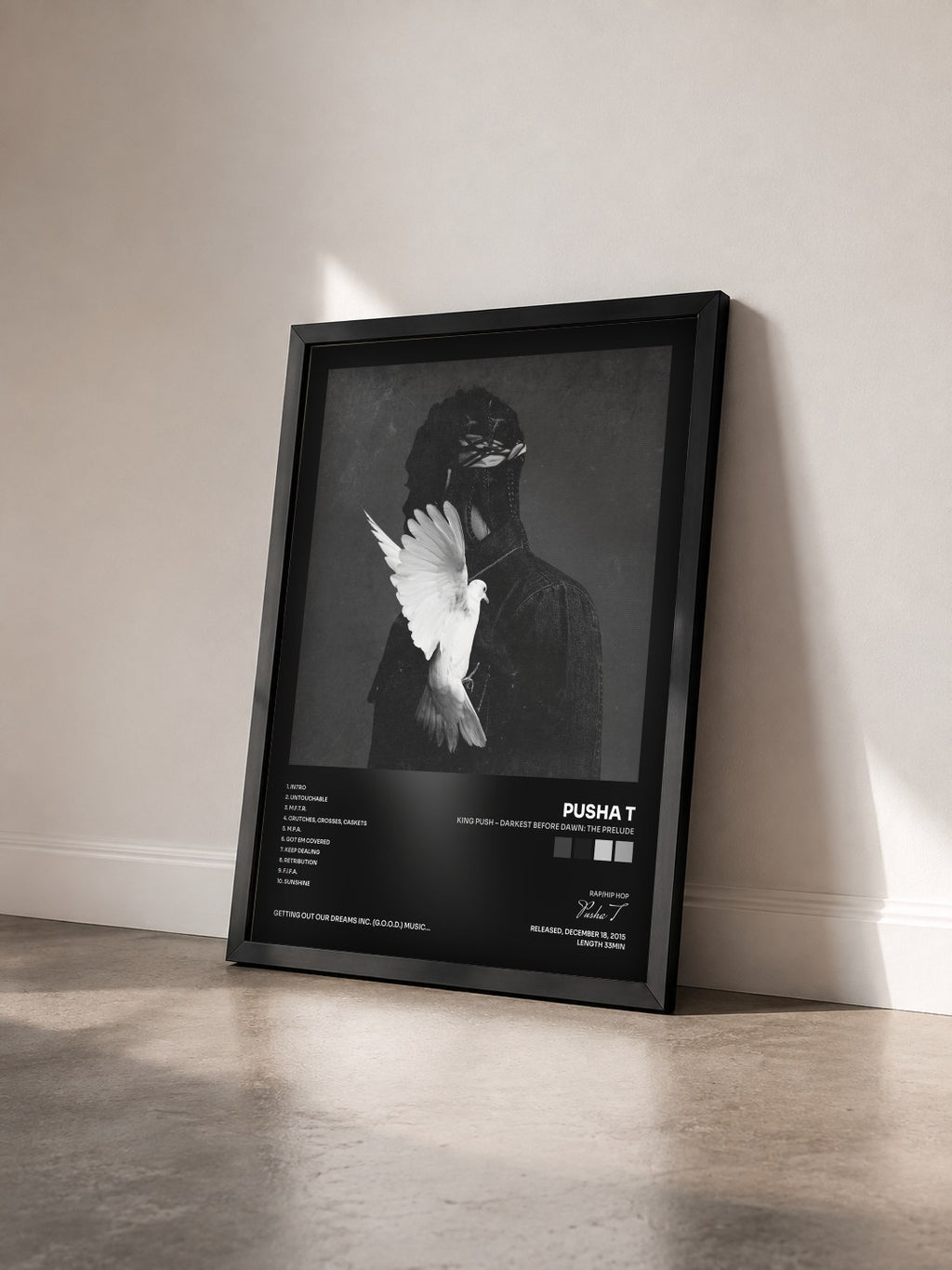 #noir Tableau de l'album King Push – Darkest Before Dawn: The Prelude de Pusha T vu de trois quarts, cadre noir