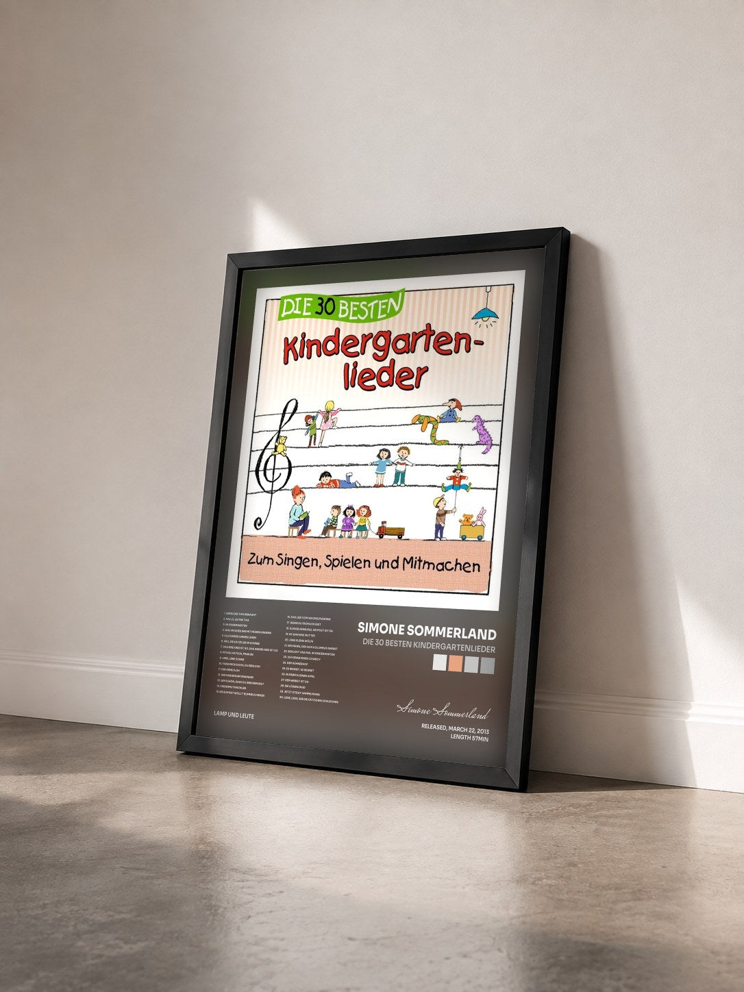 #noir Tableau de l'album Die 30 besten Kindergartenlieder de Simone Sommerland vu de trois quarts, cadre noir