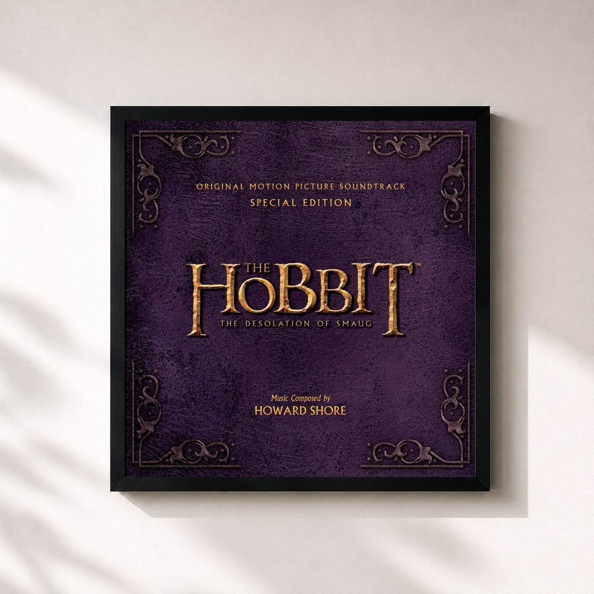 #noir Tableau carré de l'album The Hobbit: The Desolation of Smaug (Original Motion Picture Soundtrack) (Special Edition) de Howard Shore, cadre noir 32x32 cm