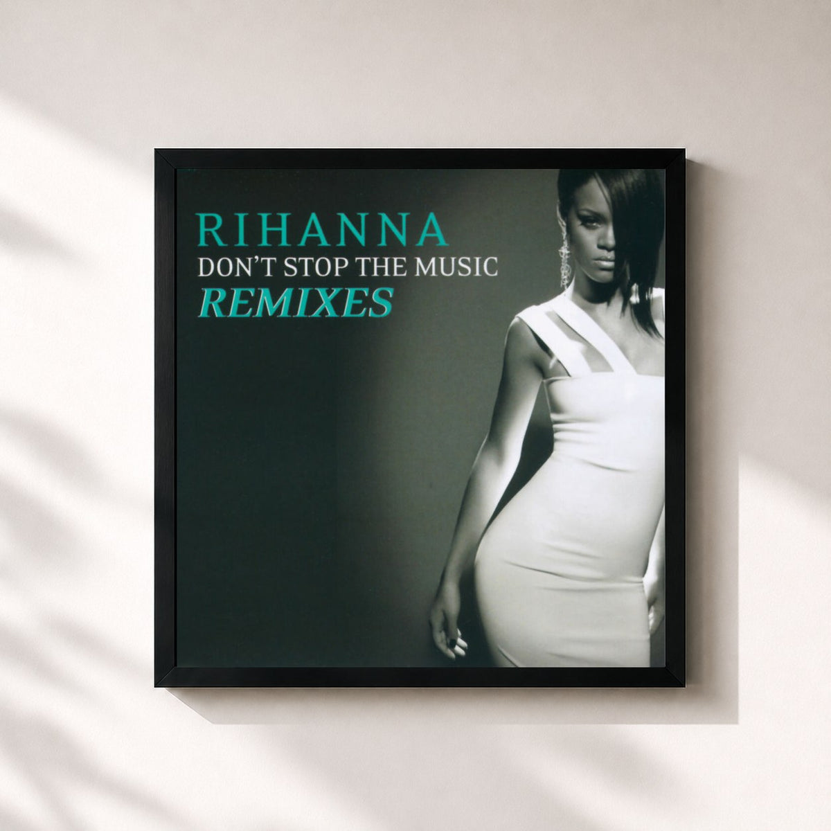 #noir Tableau carré de l'album Don't Stop The Music/ Remixes de Rihanna, cadre noir 32x32 cm
