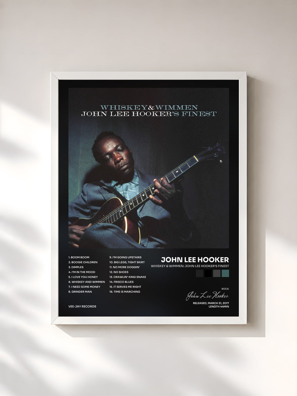 #blanc Whiskey & Wimmen: John Lee Hooker's Finest de John Lee Hooker en lámina enmarcada, marco blanco, impresa y enmarcada en Francia