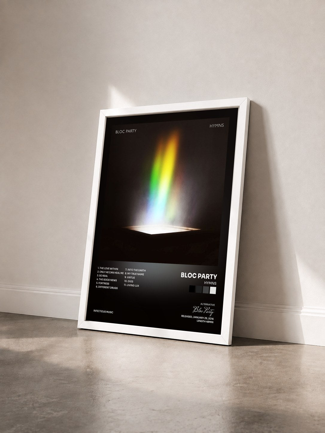 #blanc Hymns de Bloc Party en lámina enmarcada vista de tres cuartos, marco blanco