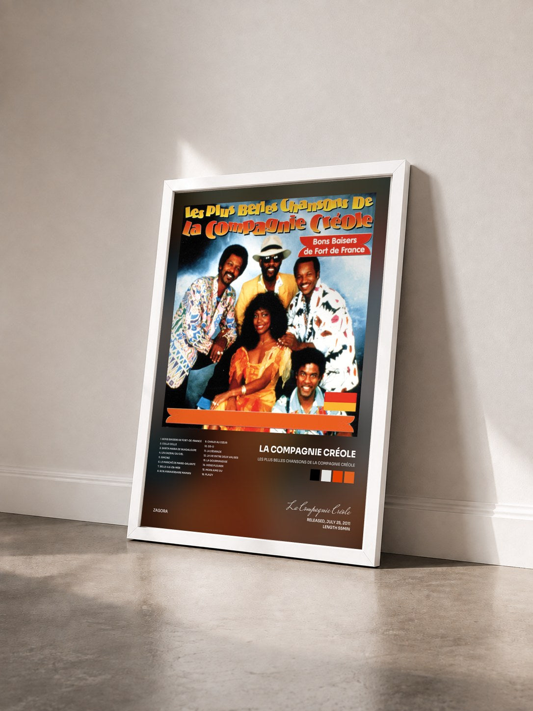 #blanc Tableau de l'album Les plus belles chansons de La Compagnie Créole de La Compagnie Créole vu de trois quarts, cadre blanc