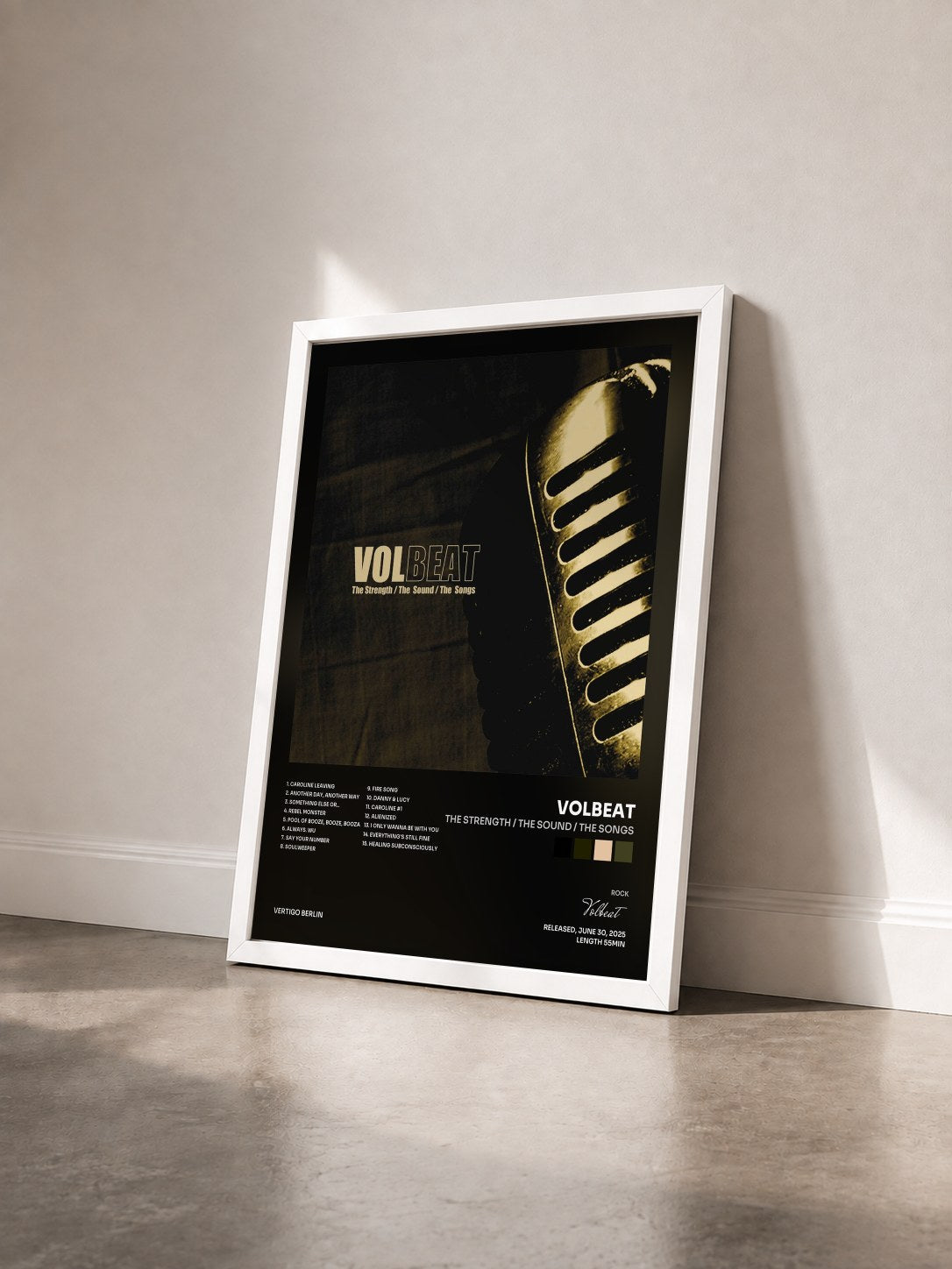 #blanc Tableau de l'album The Strength / The Sound / The Songs de Volbeat vu de trois quarts, cadre blanc