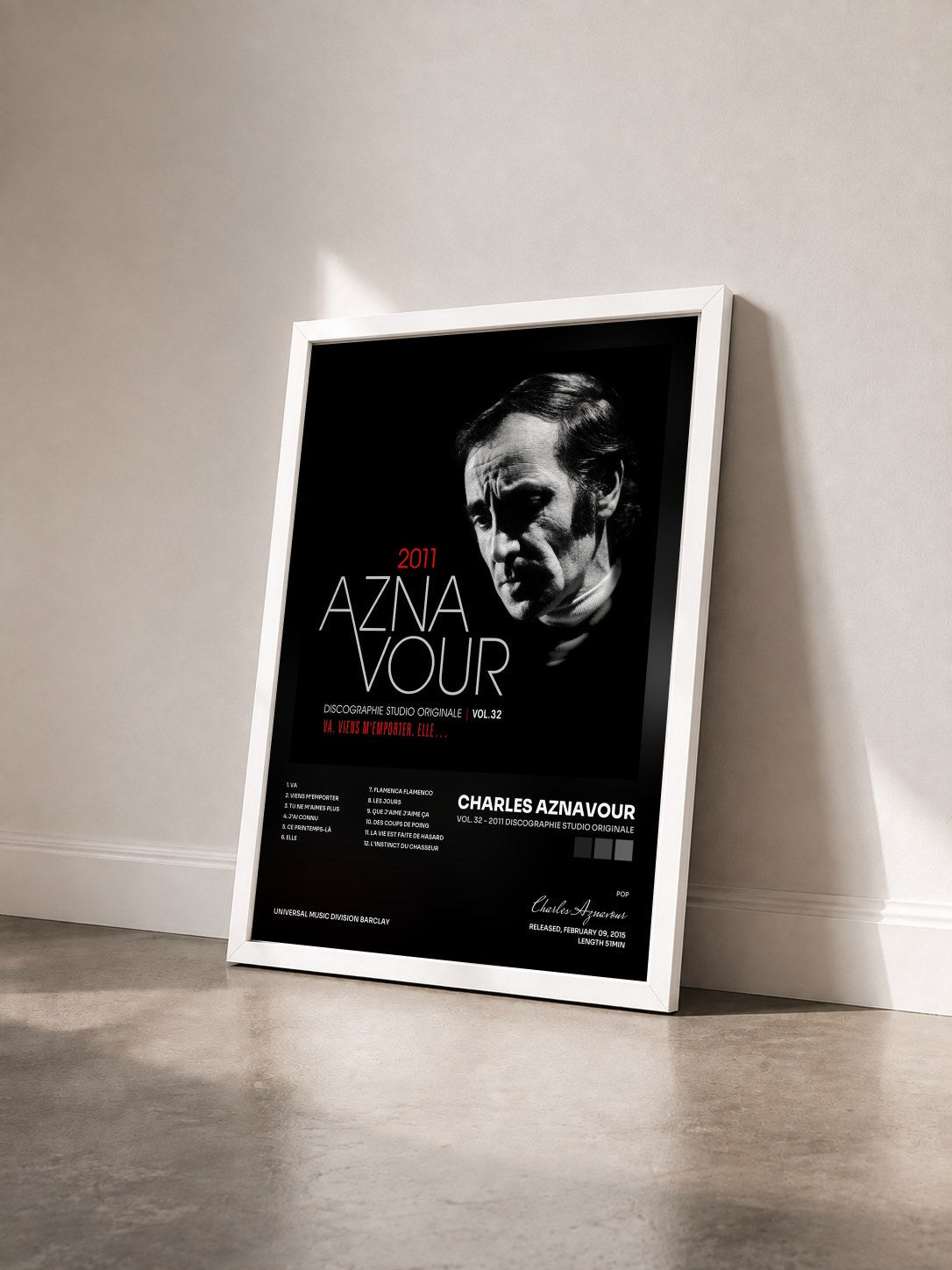 #blanc Tableau de l'album Vol. 32 - 2011 Discographie studio originale de Charles Aznavour vu de trois quarts, cadre blanc