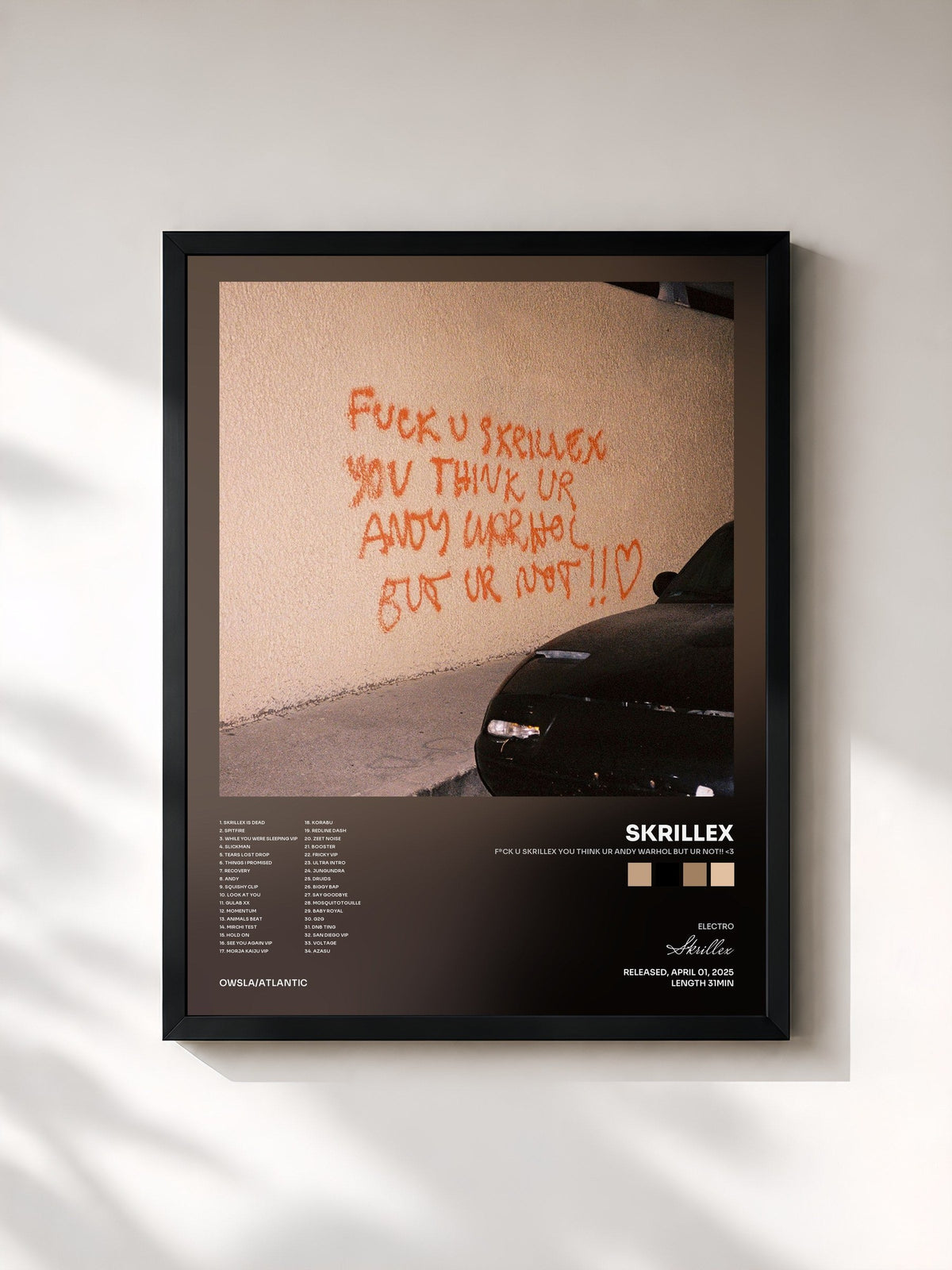 #noir Tableau de l'album F*CK U SKRILLEX YOU THINK UR ANDY WARHOL BUT UR NOT!! <3 de Skrillex, cadre noir, imprimé et encadré en France