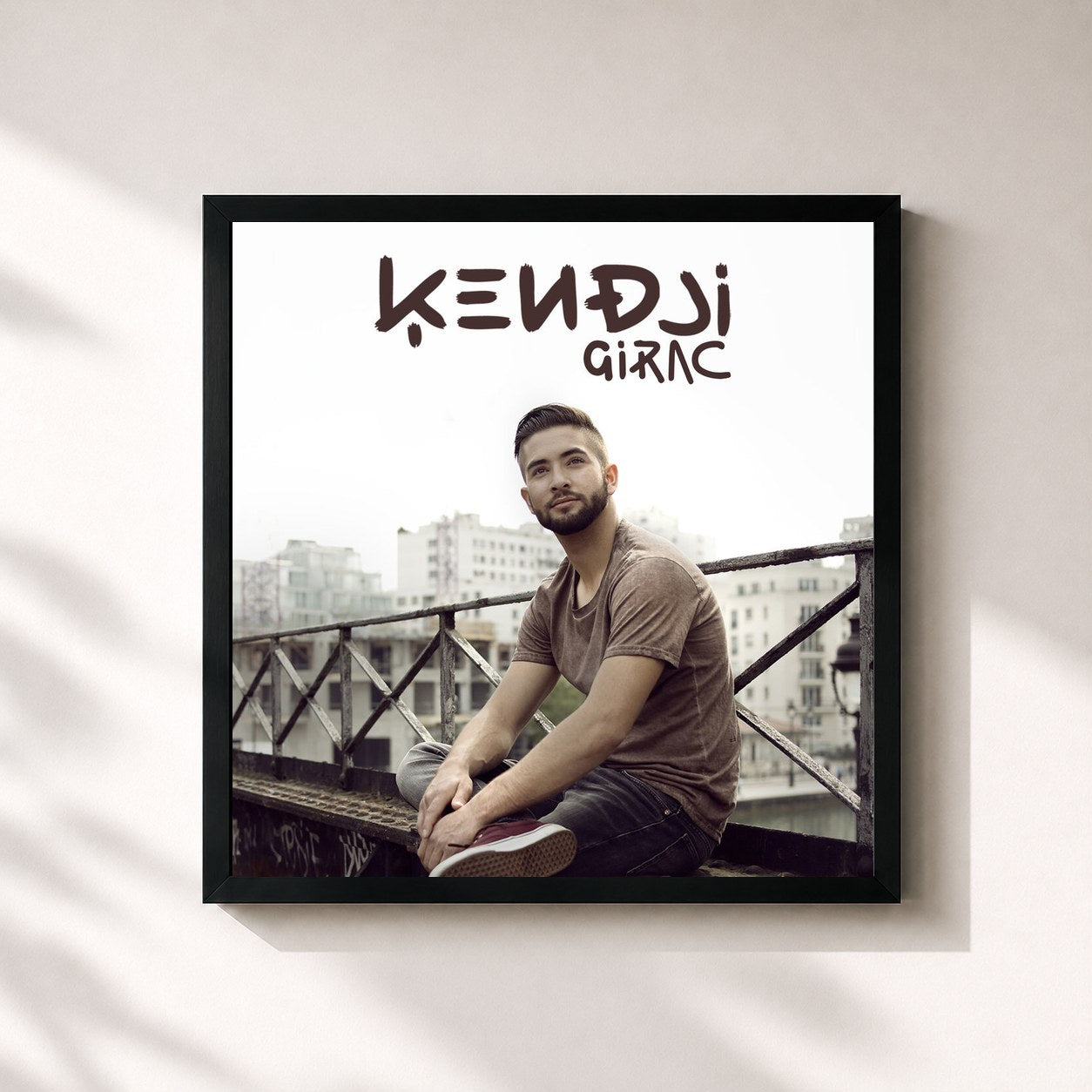 #noir Tableau carré de l'album Kendji Girac de Kendji Girac, cadre noir 32x32 cm