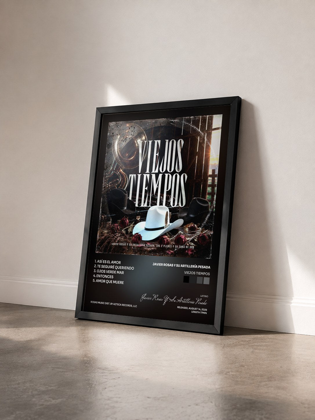#noir Tableau de l'album Viejos Tiempos de Javier Rosas Y Su Artillería Pesada vu de trois quarts, cadre noir