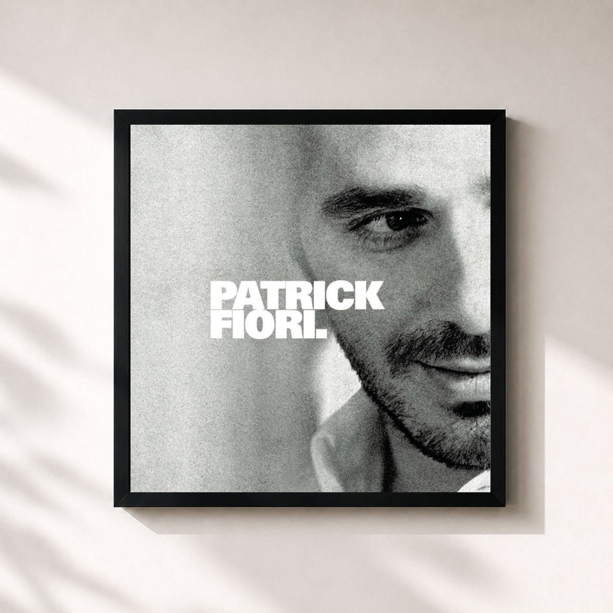 #noir Tableau carré de l'album Patrick Fiori. (Version deluxe) de Patrick Fiori, cadre noir 32x32 cm