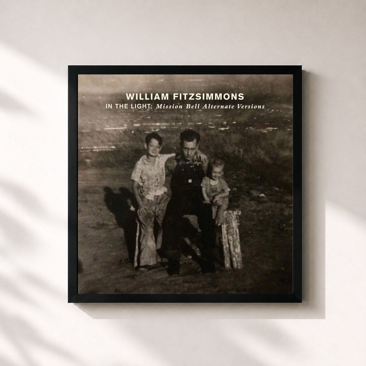 #noir Tableau carré de l'album In the Light: Mission Bell (Alternate Versions) de William Fitzsimmons, cadre noir 32x32 cm