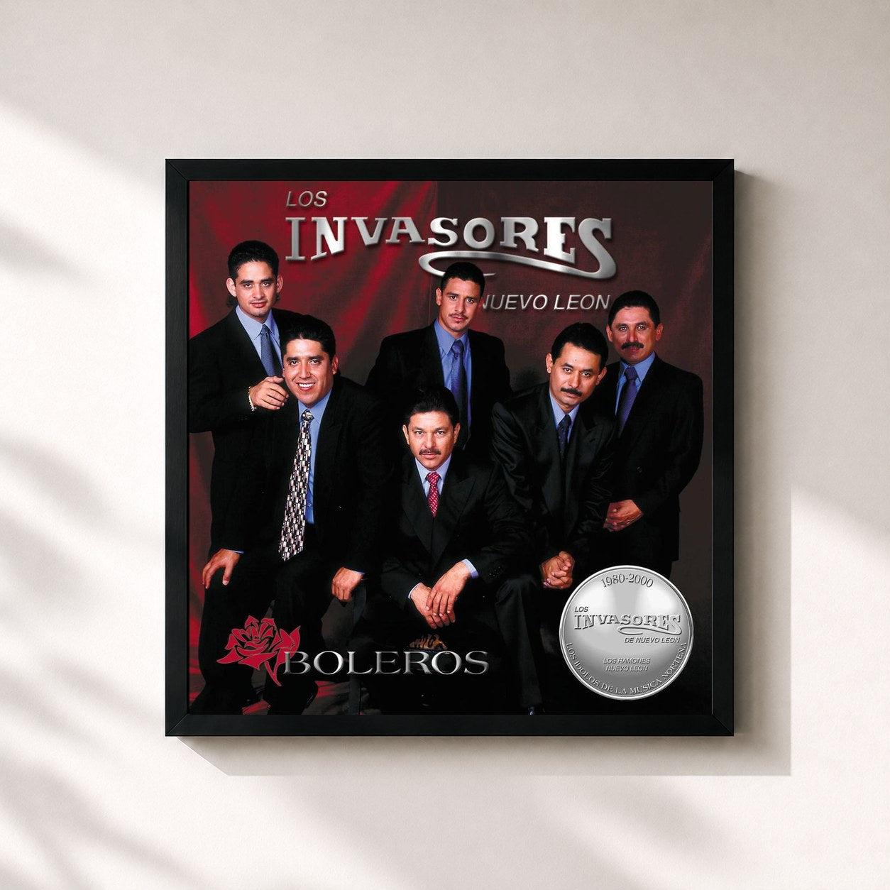 #noir Tableau carré de l'album Boleros 20° Aniversario de Los Invasores De Nuevo León, cadre noir 32x32 cm